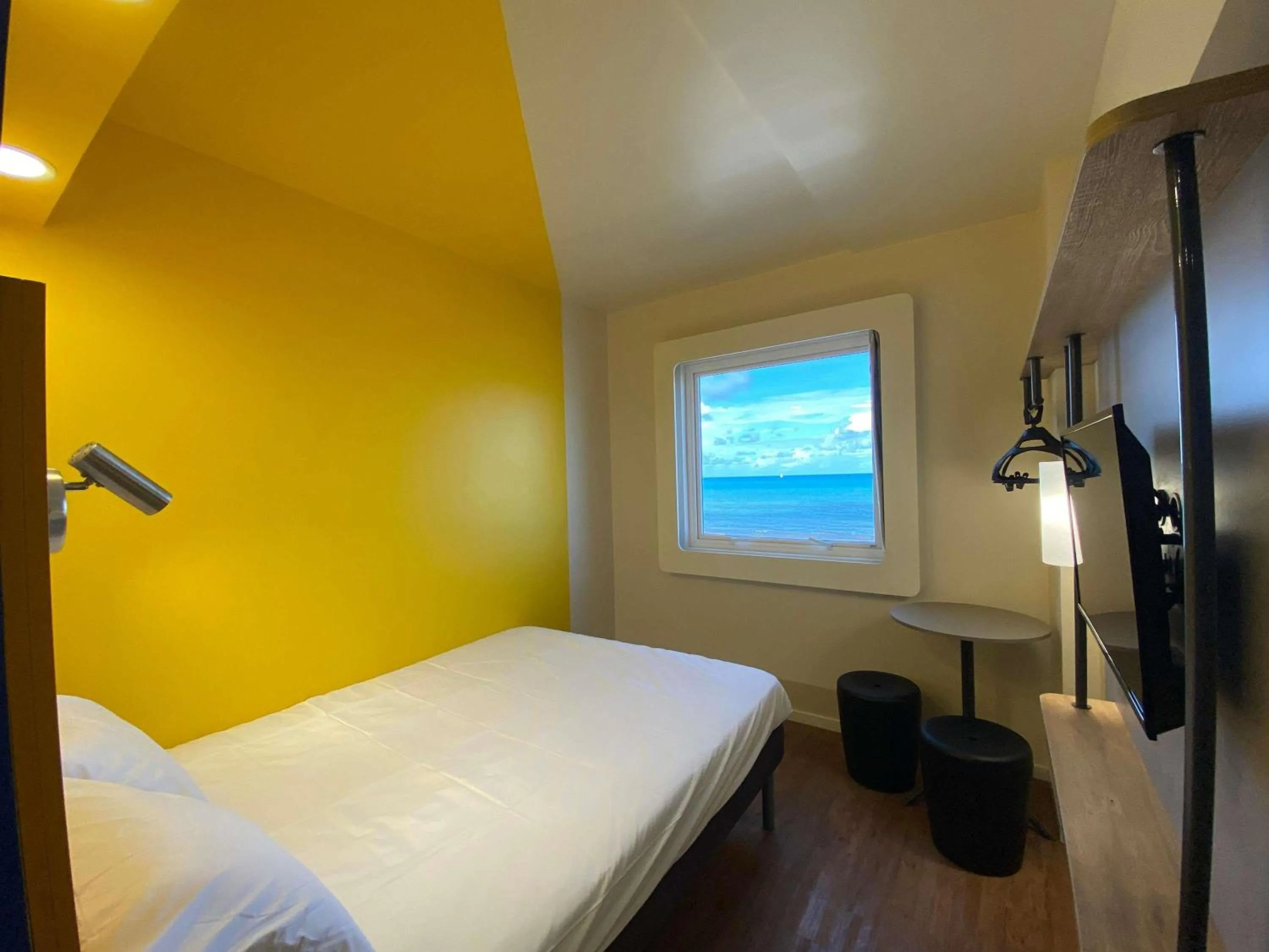 Superior Double Room with Ocean View in ibis budget Recife Jaboatão