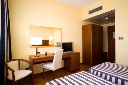 Standard Twin Room in Hotel Marconi