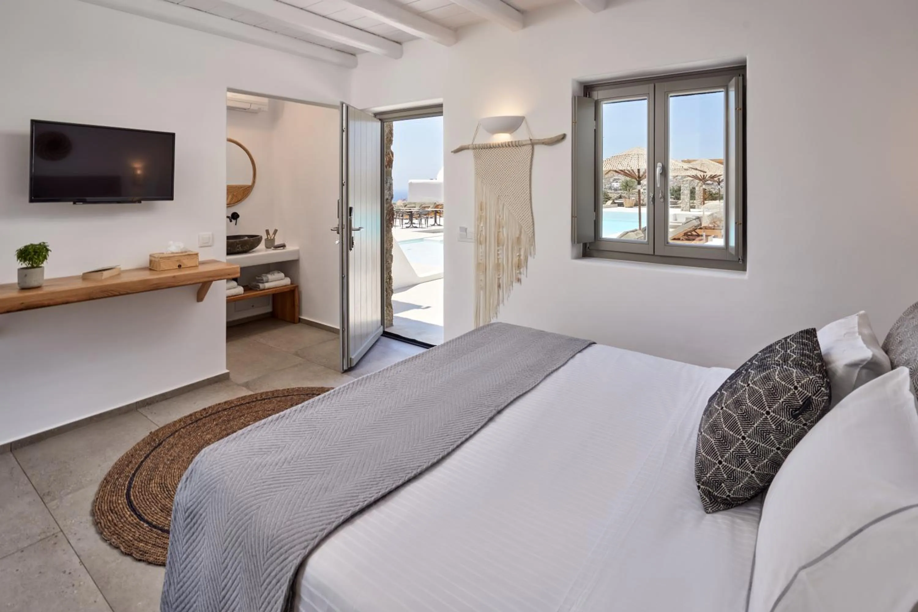 Utopia Double Pool View  in Ionic Suites