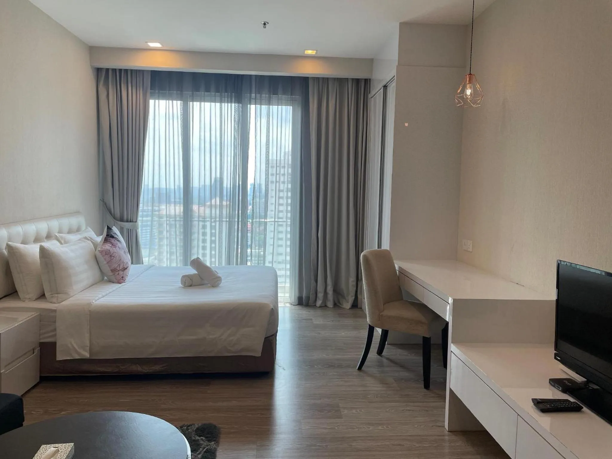 Studio with Balcony - single occupancy in Oneiro One Bukit Ceylon
