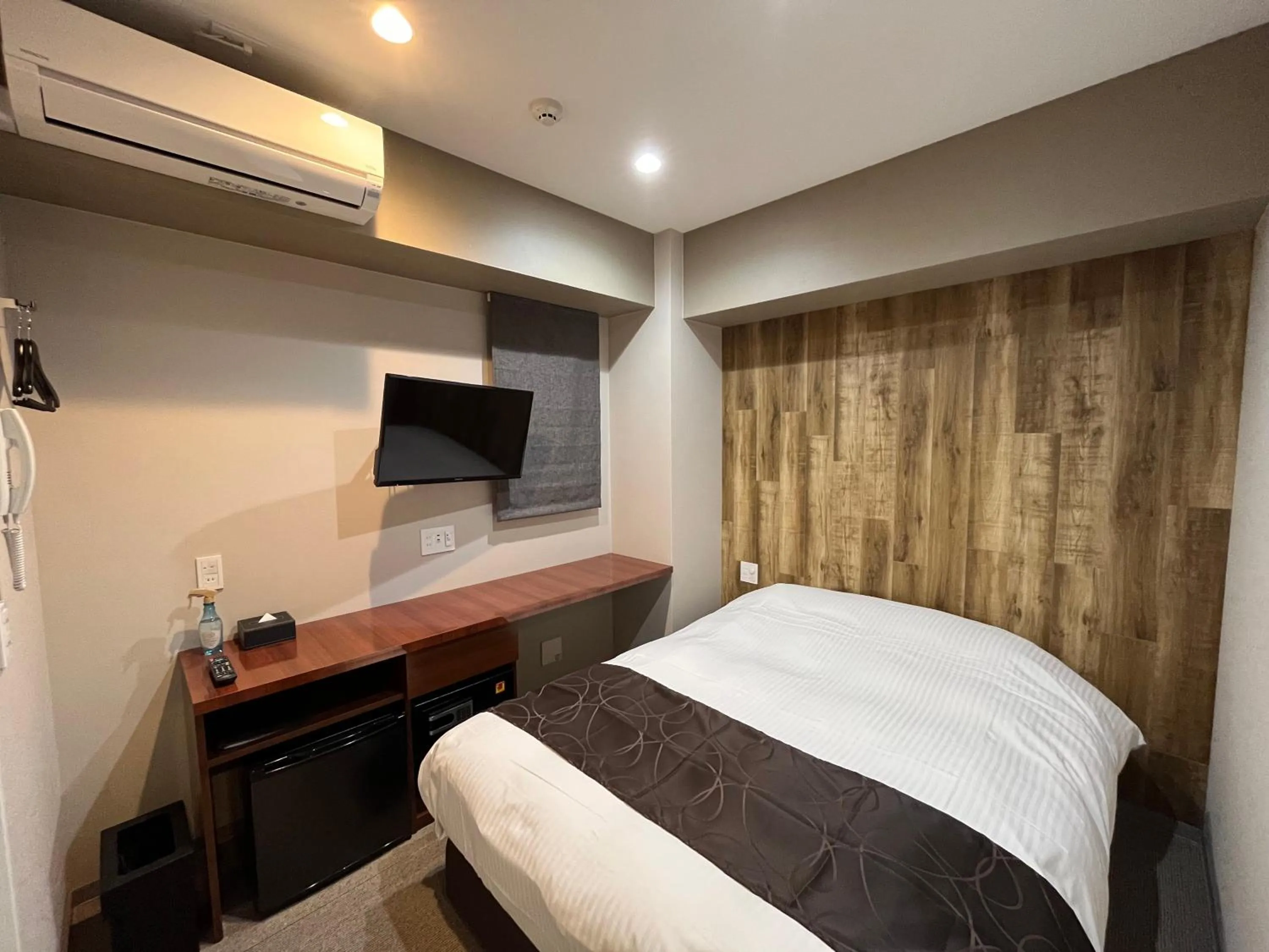 Small Double Room - single occupancy in HOTEL ERENOA