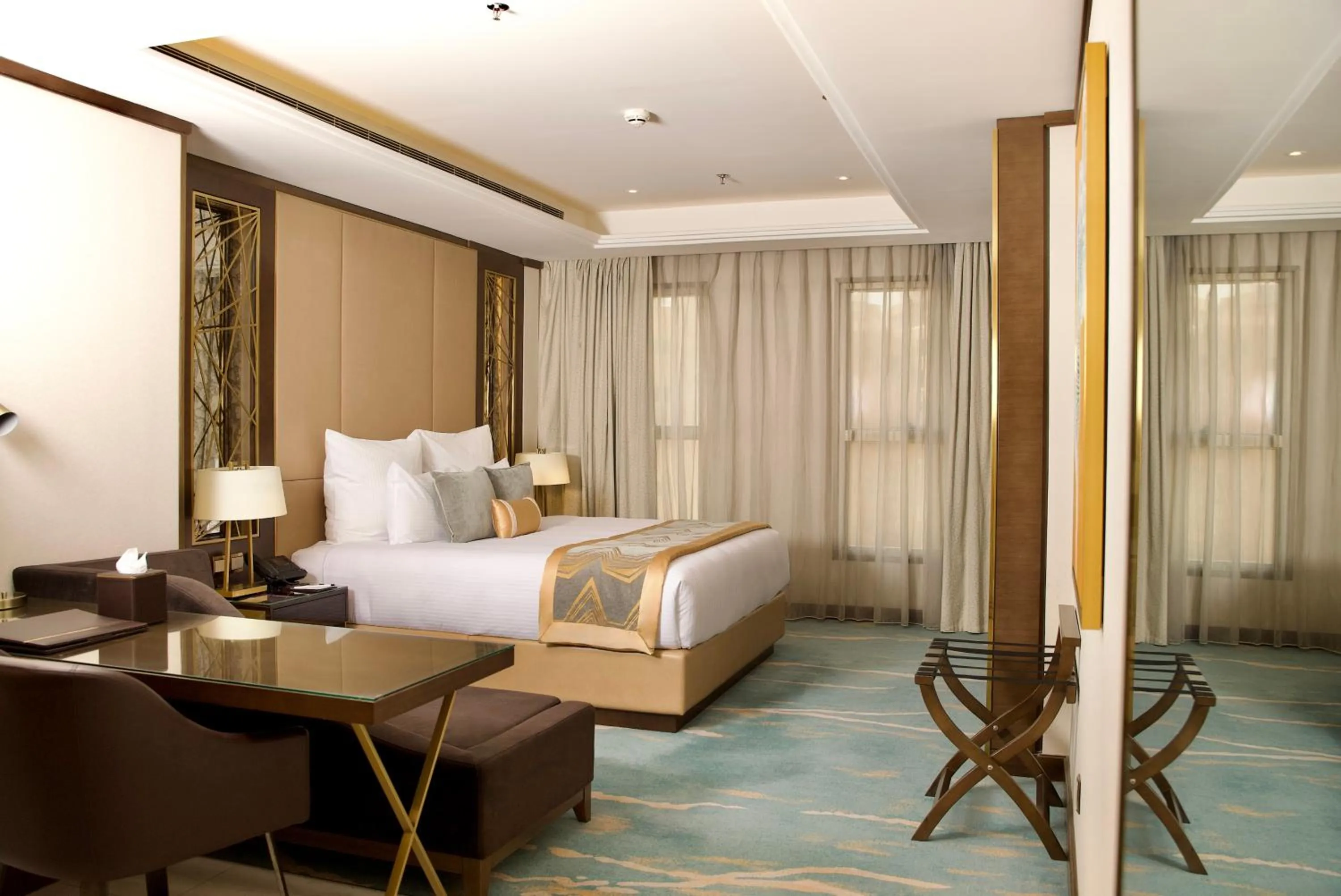 Deluxe King Room in Joudyan Olaya Riyadh By Elaf