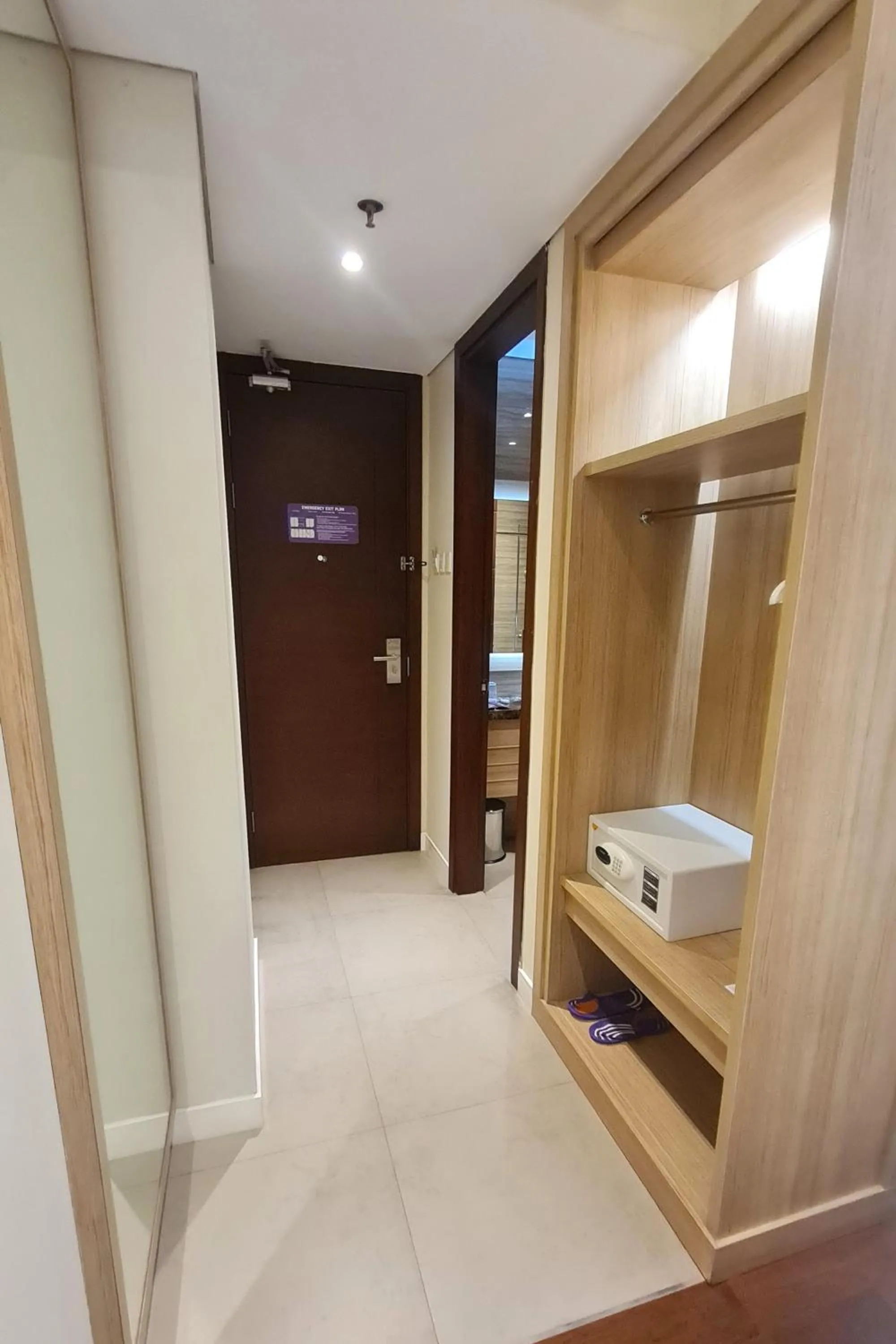 Standard Double Room in FOX Lite Grogol Jakarta