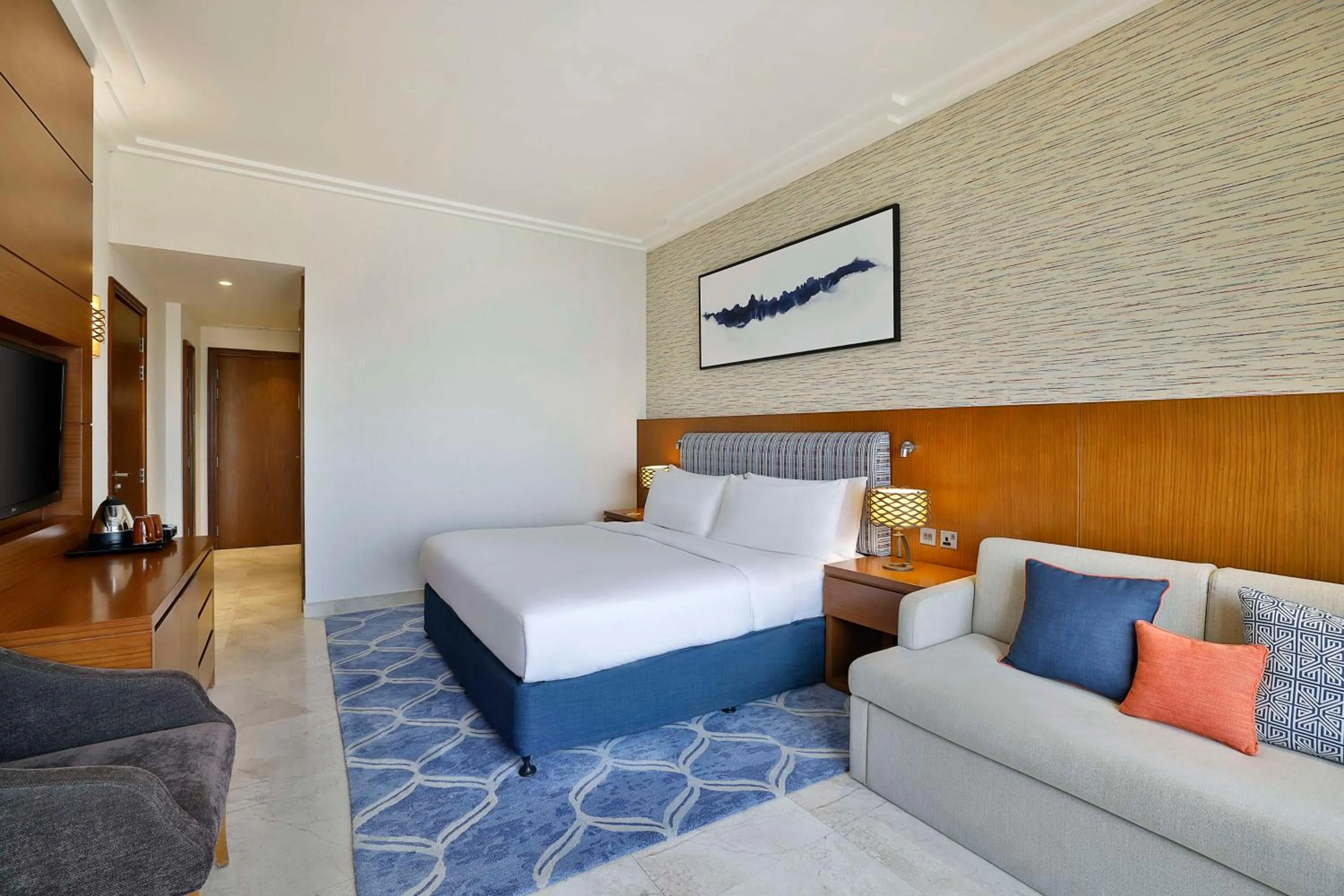 Family Guest Room with Balcony and Sea View in DoubleTree by Hilton Resort & Spa Marjan Island