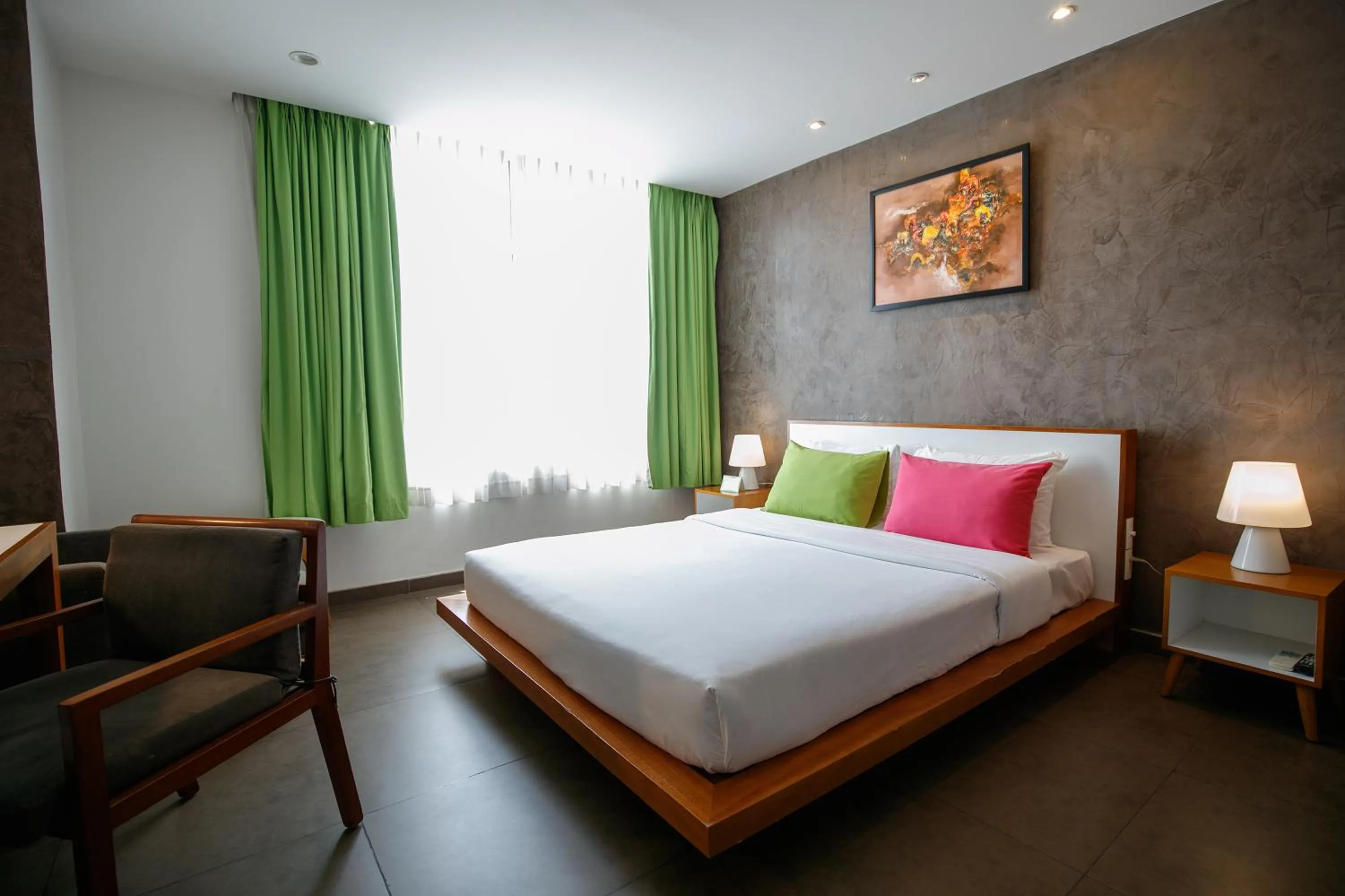 Superior Double Room in ÊMM Hotel Saigon