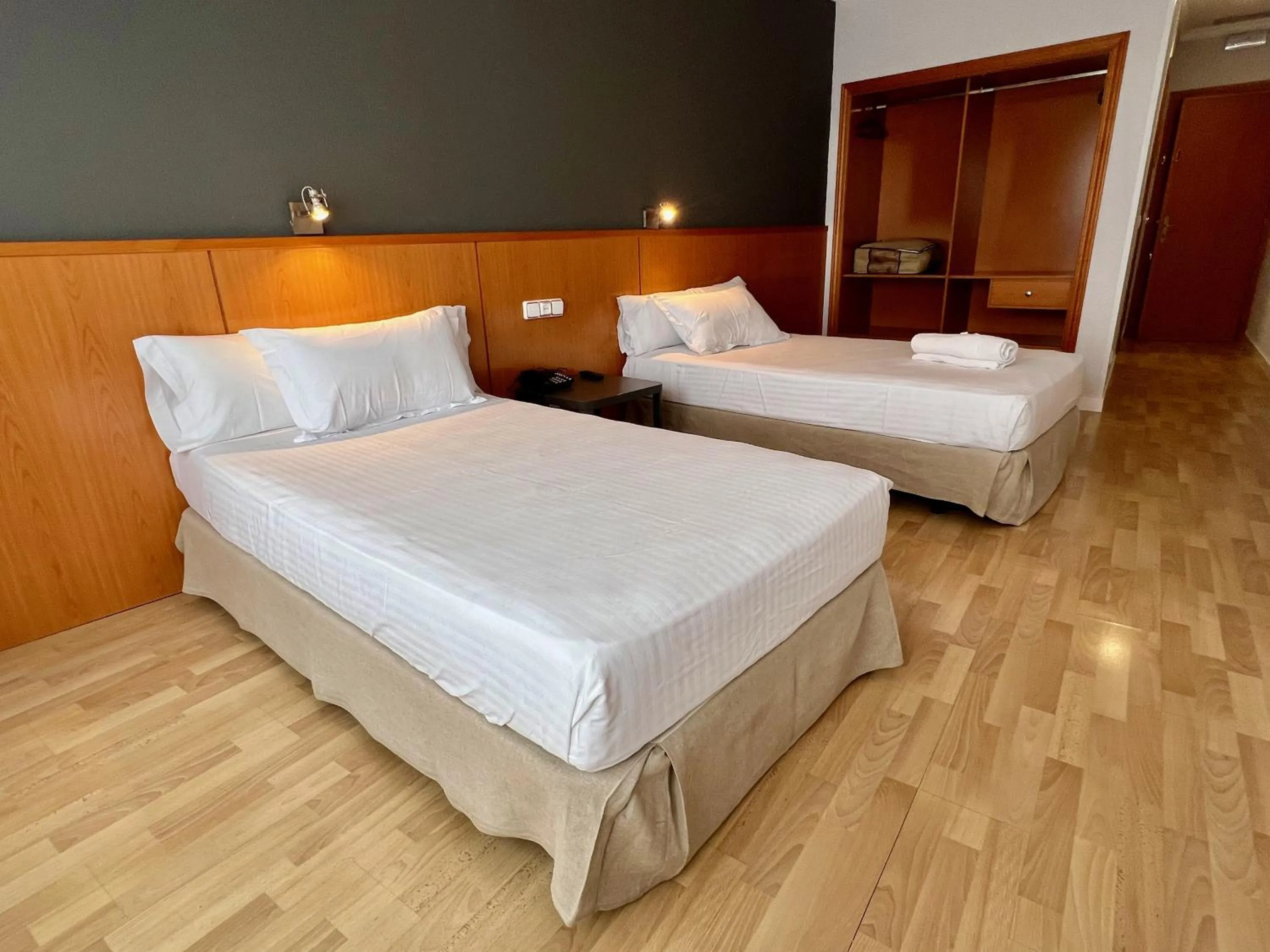 Twin Room in AP Hotel Madrid Airport