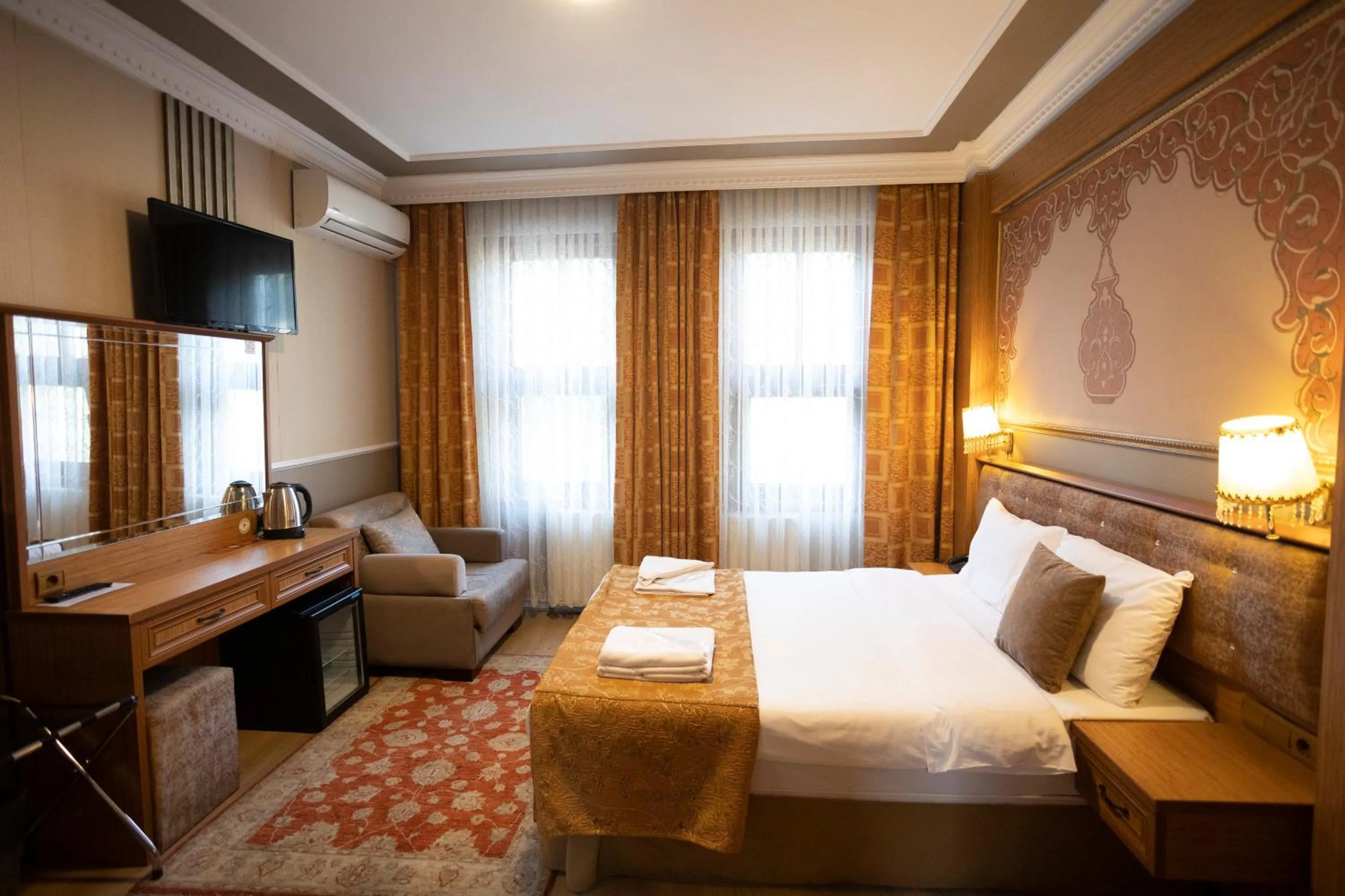 Double Room in Hotel Tashkonak Istanbul
