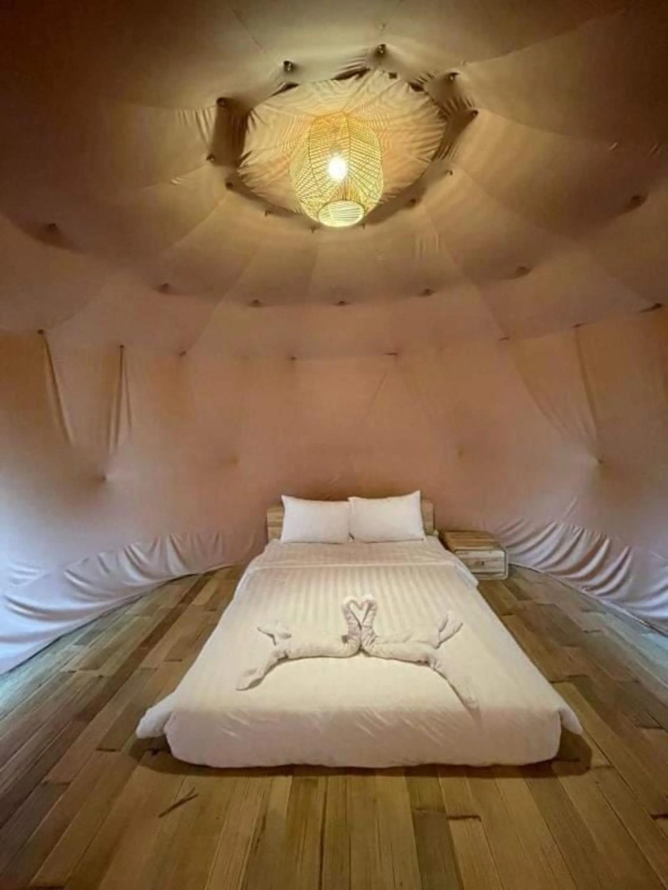 Suite Glamping in Segara Camp Kintamani