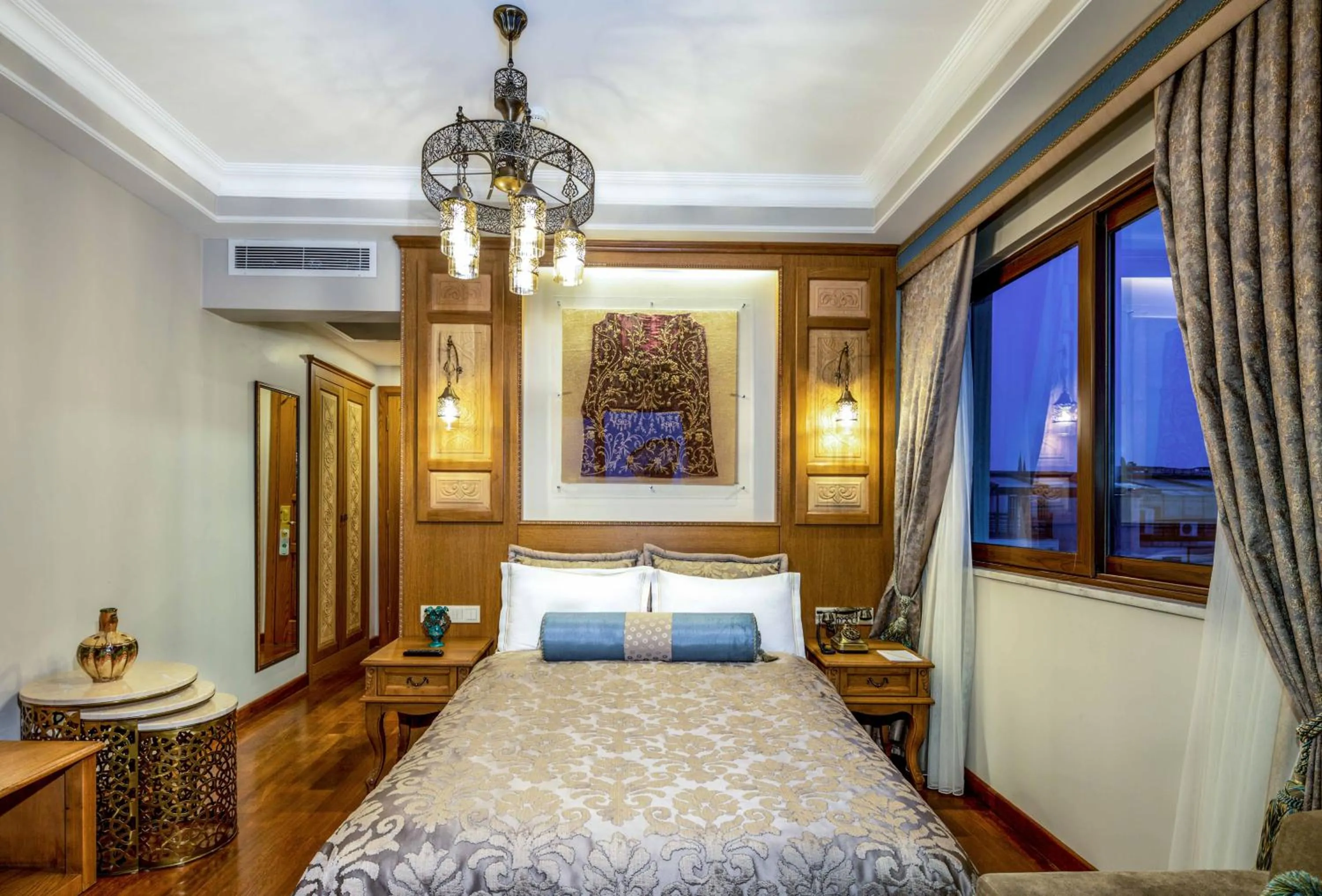 Superior Double Room in Hotel Sultanhan - Special Category