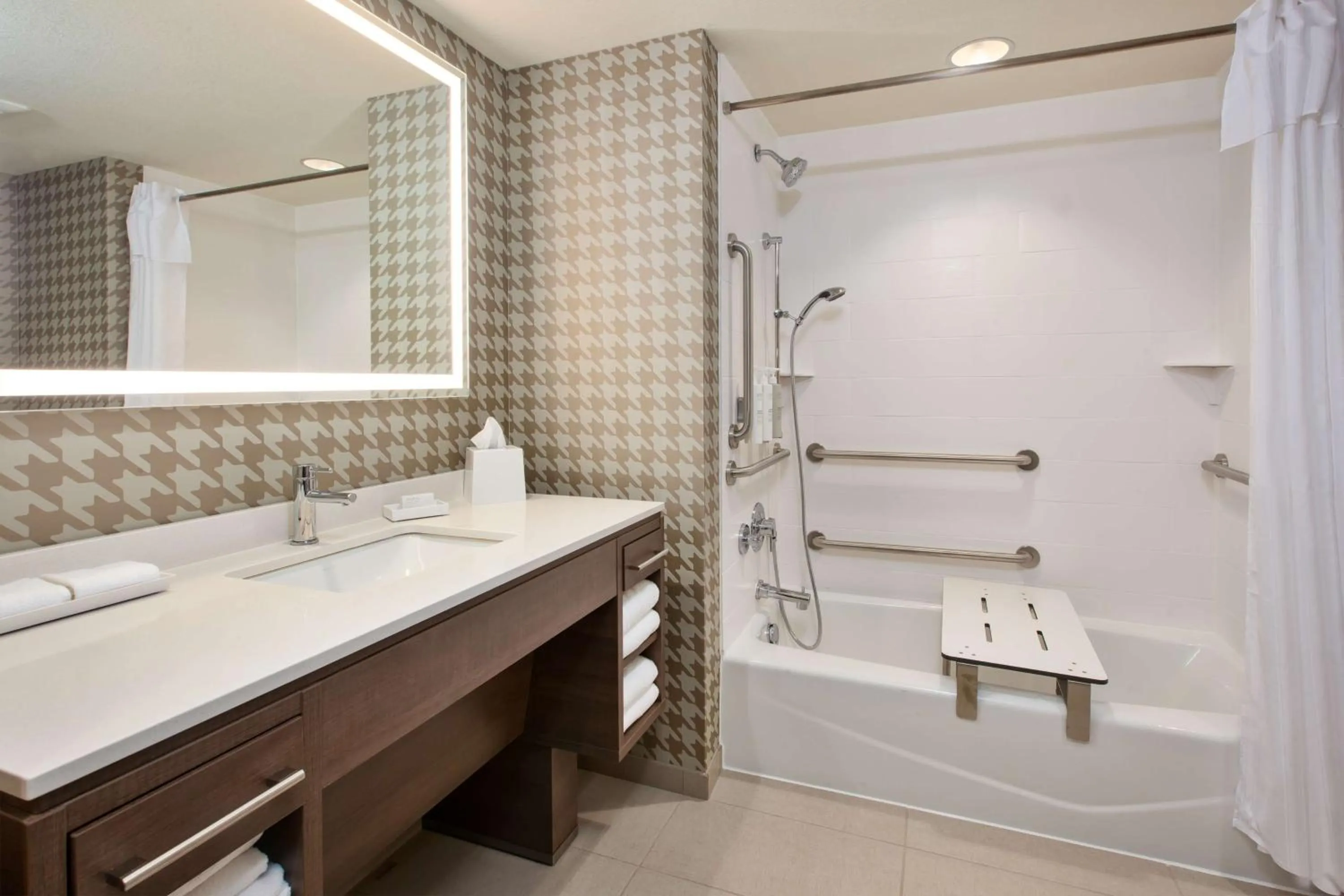 Queen Studio Suite - Mobility/Hearing Accessible  in Home2 Suites By Hilton Grand Rapids South