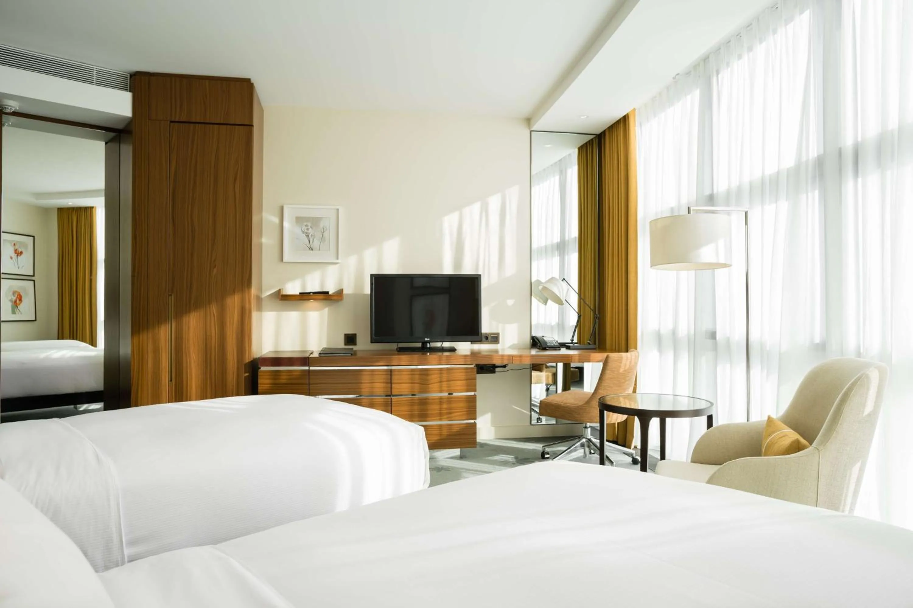 Twin Room in Hilton Kyiv