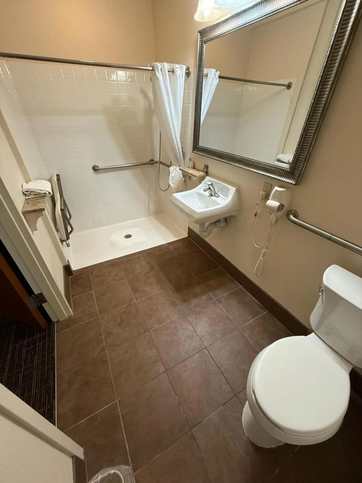 Queen Room with Two Queen Beds - Disability Access in Richland Inn and Suites