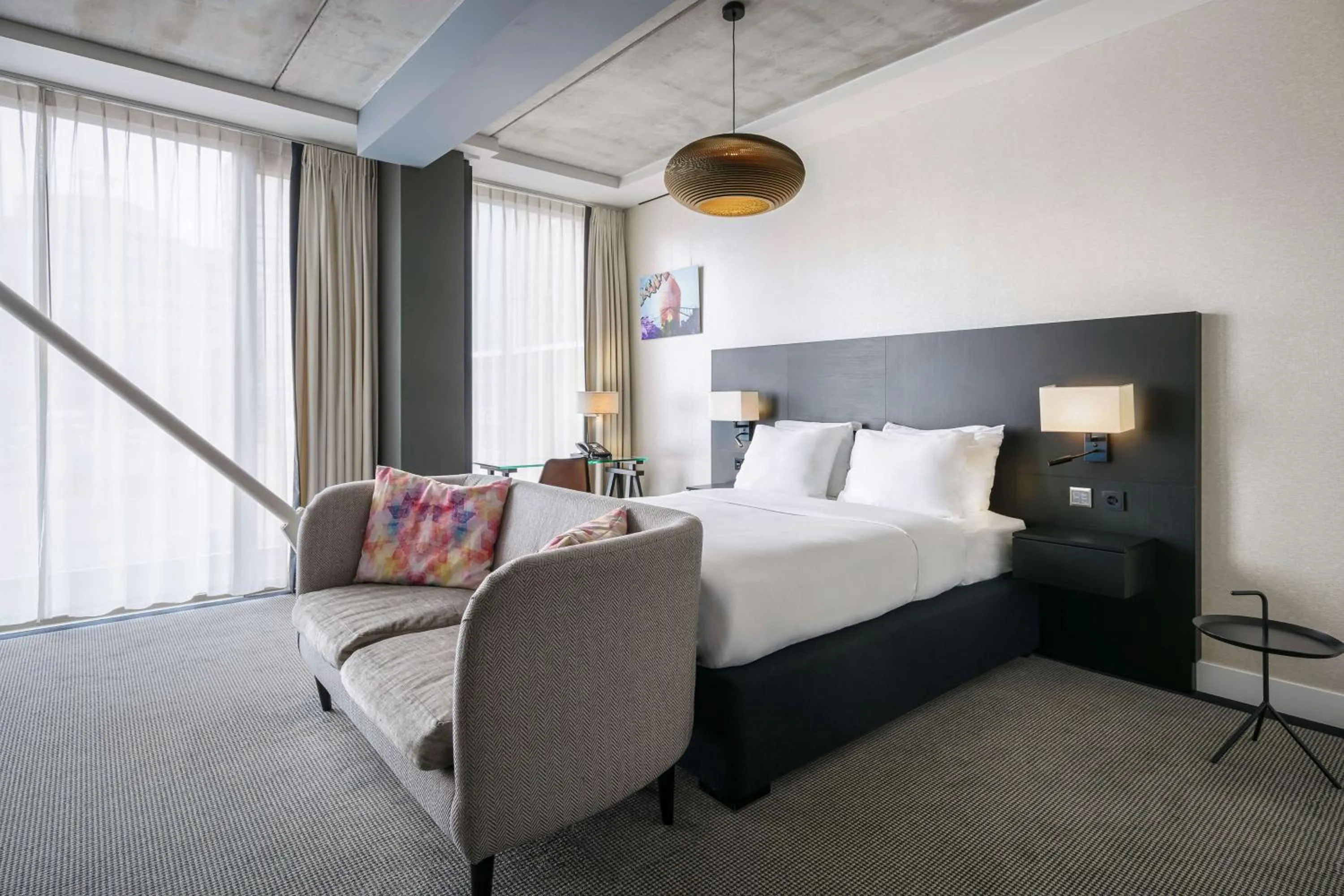 Deluxe Queen Room in DoubleTree by Hilton Amsterdam - NDSM Wharf