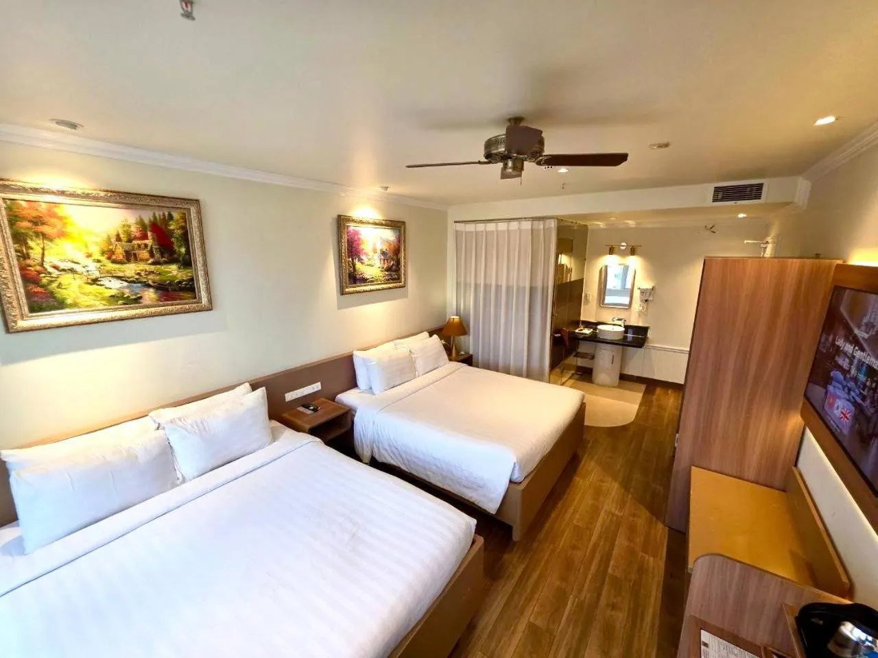 Quadruple Room in Tulip Hotel 2