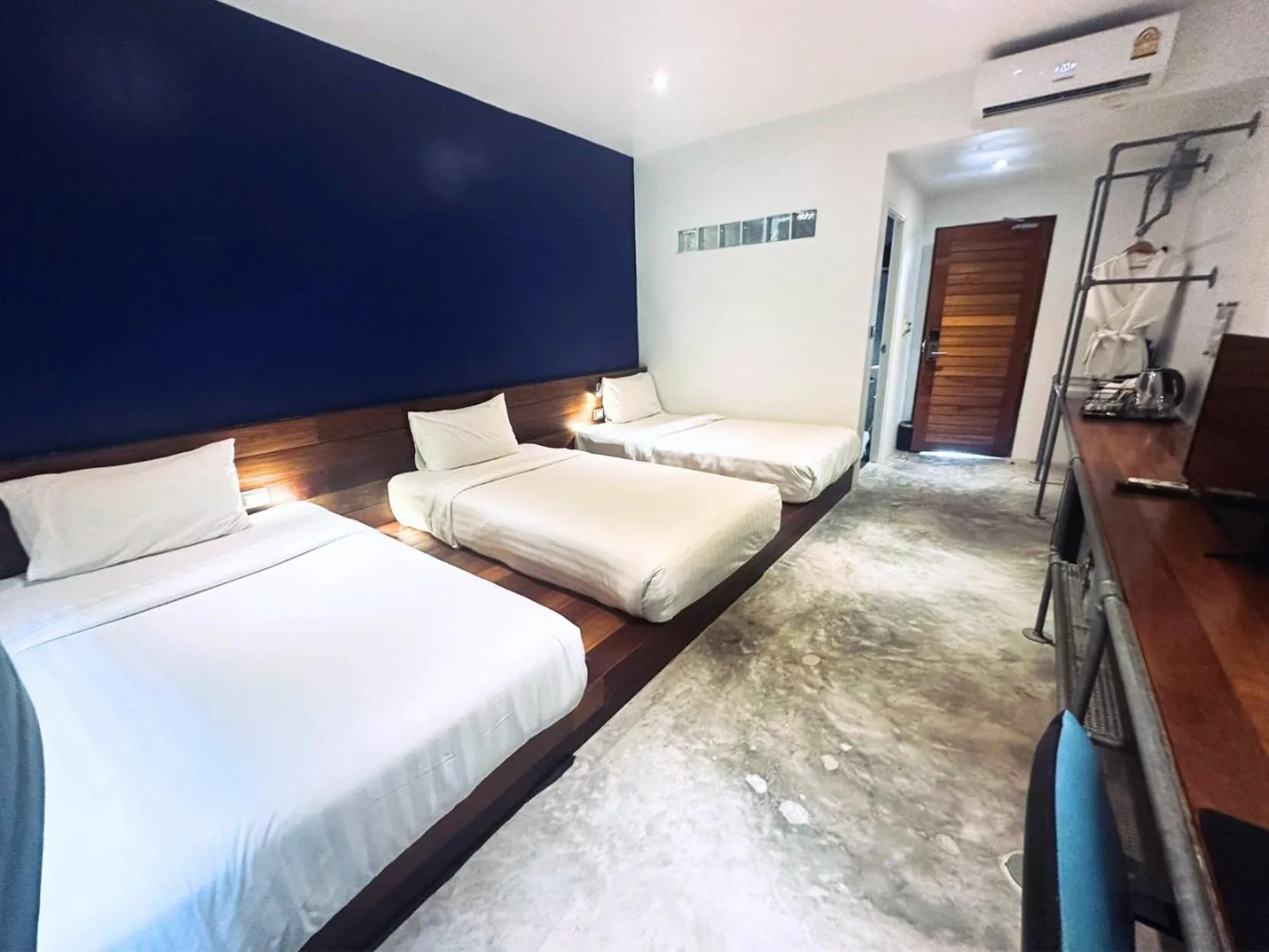 Basic Triple Room in TATATA Koh Tao