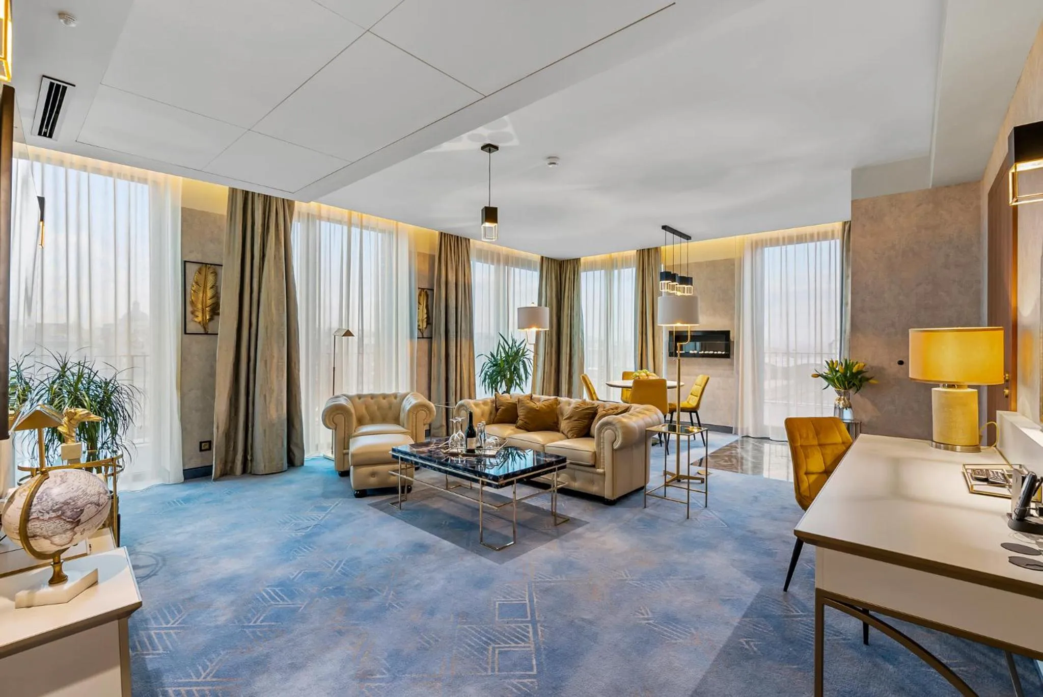 Penthouse Apartment in Hotel Diament Plaza Katowice