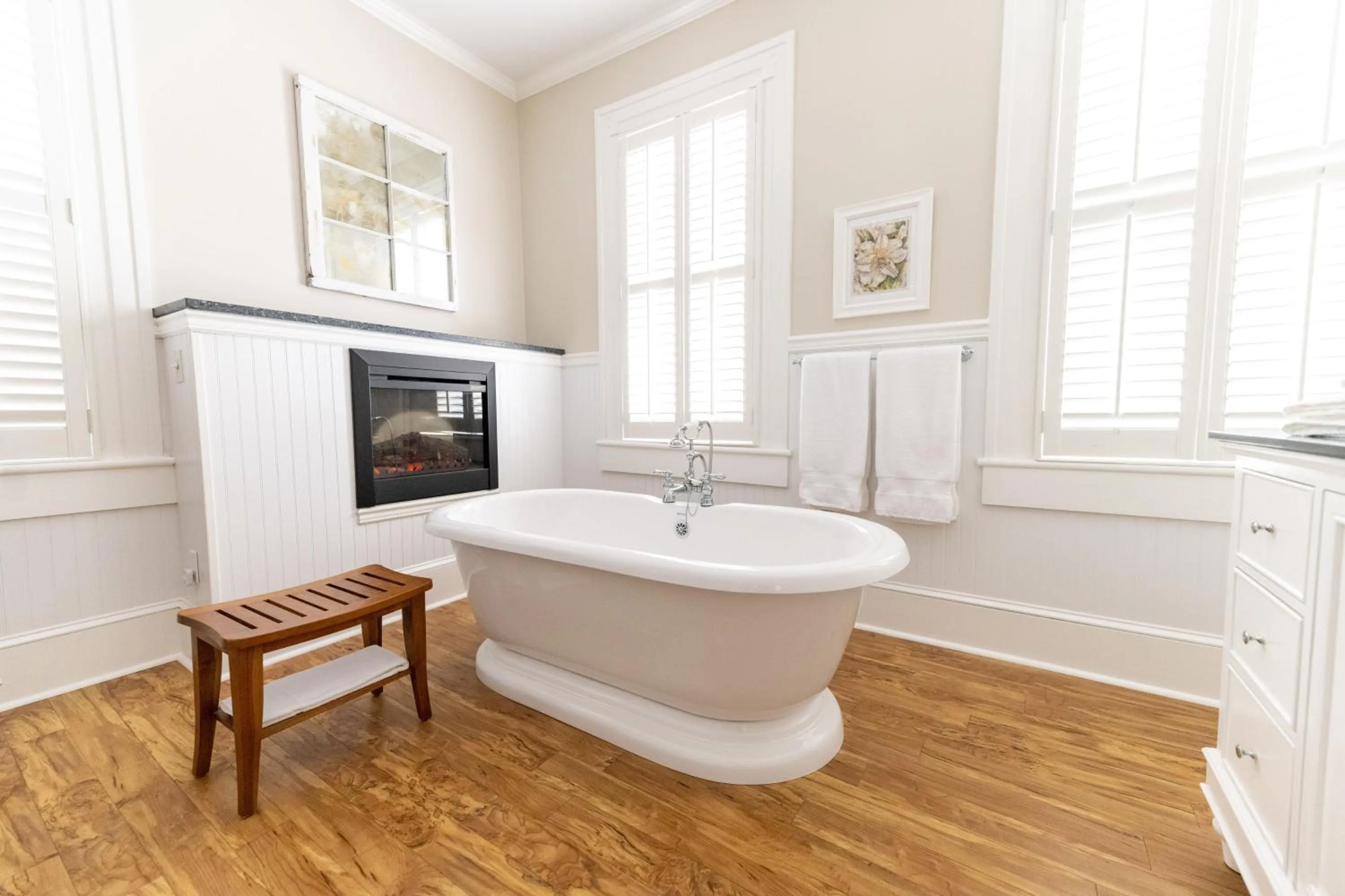 Double Room with Private Bathroom in The Edenton Collection-Captain's Quarters Inn