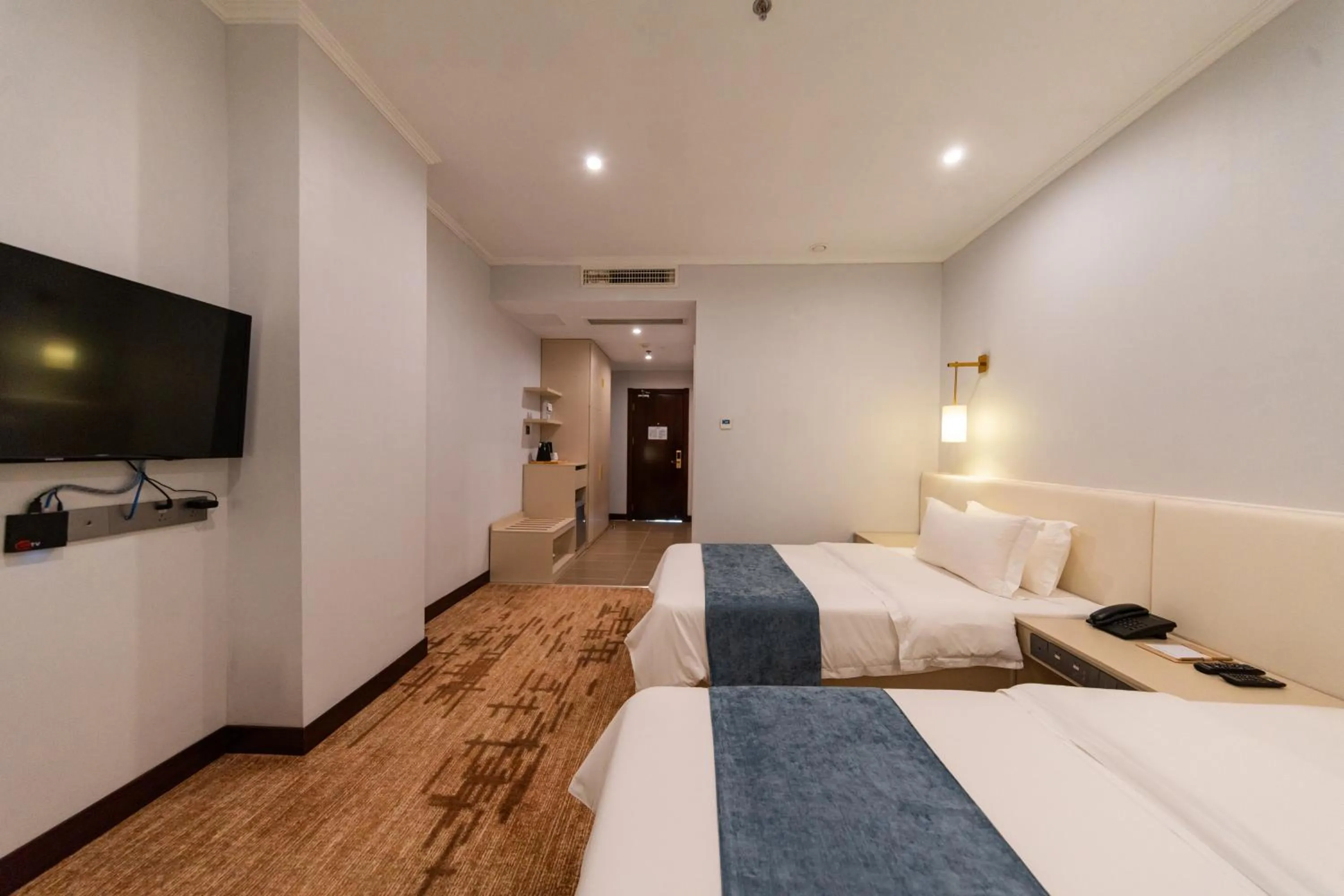 Superior Twin - No Window in Legend Hotel and Resort