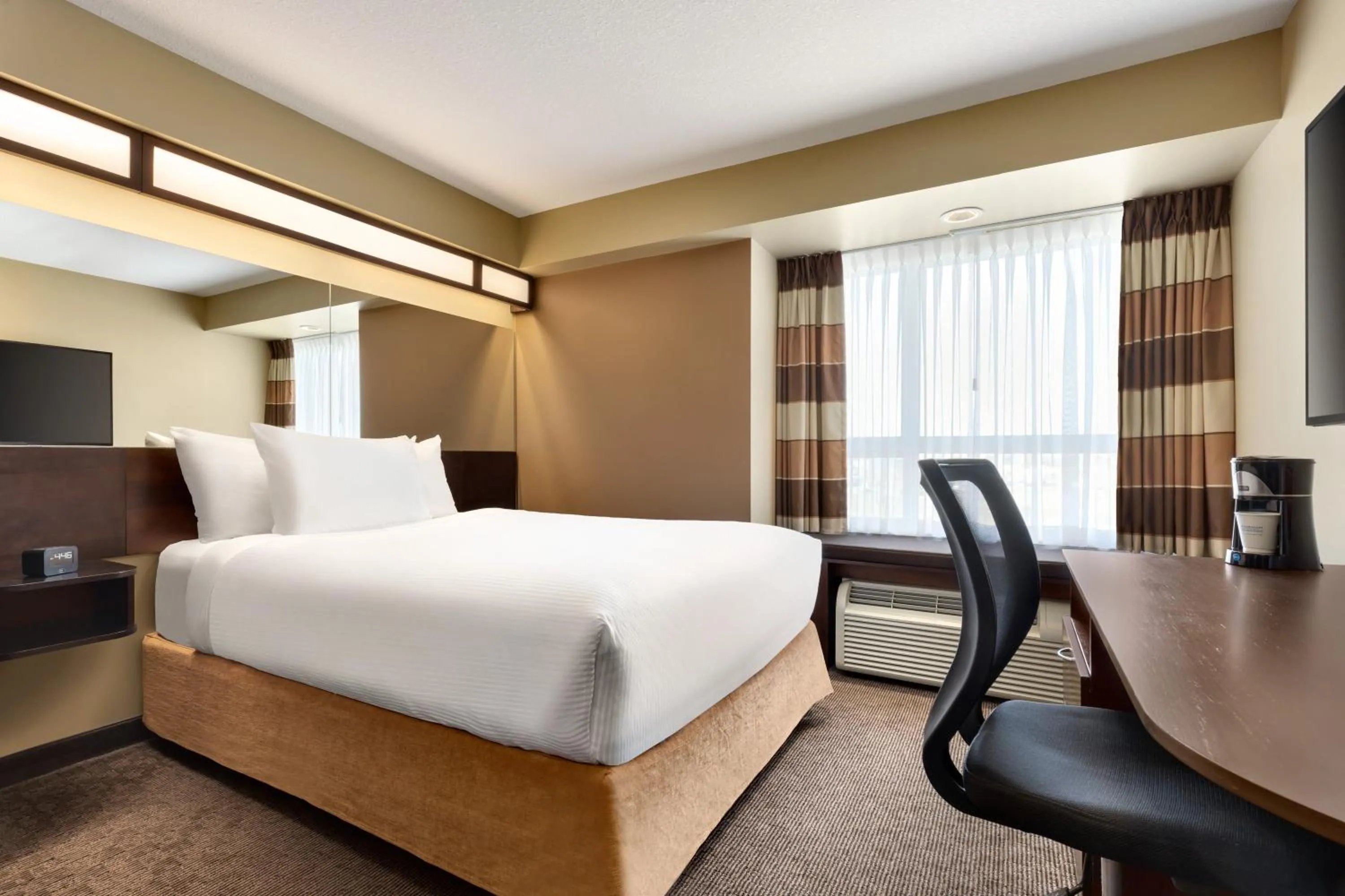 Queen Room - Non-Smoking in Microtel Inn and Suites by Wyndham Weyburn