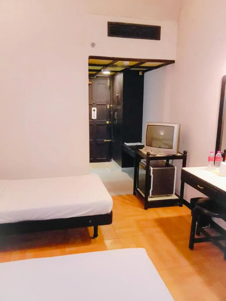 Economy Double or Twin Room in Hotel Indraprastha