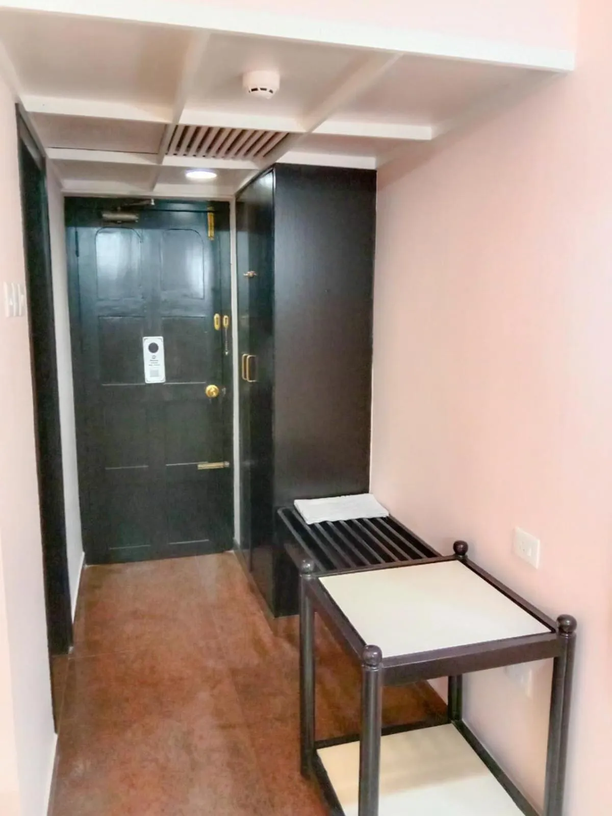 Basic Double Room in Hotel Indraprastha