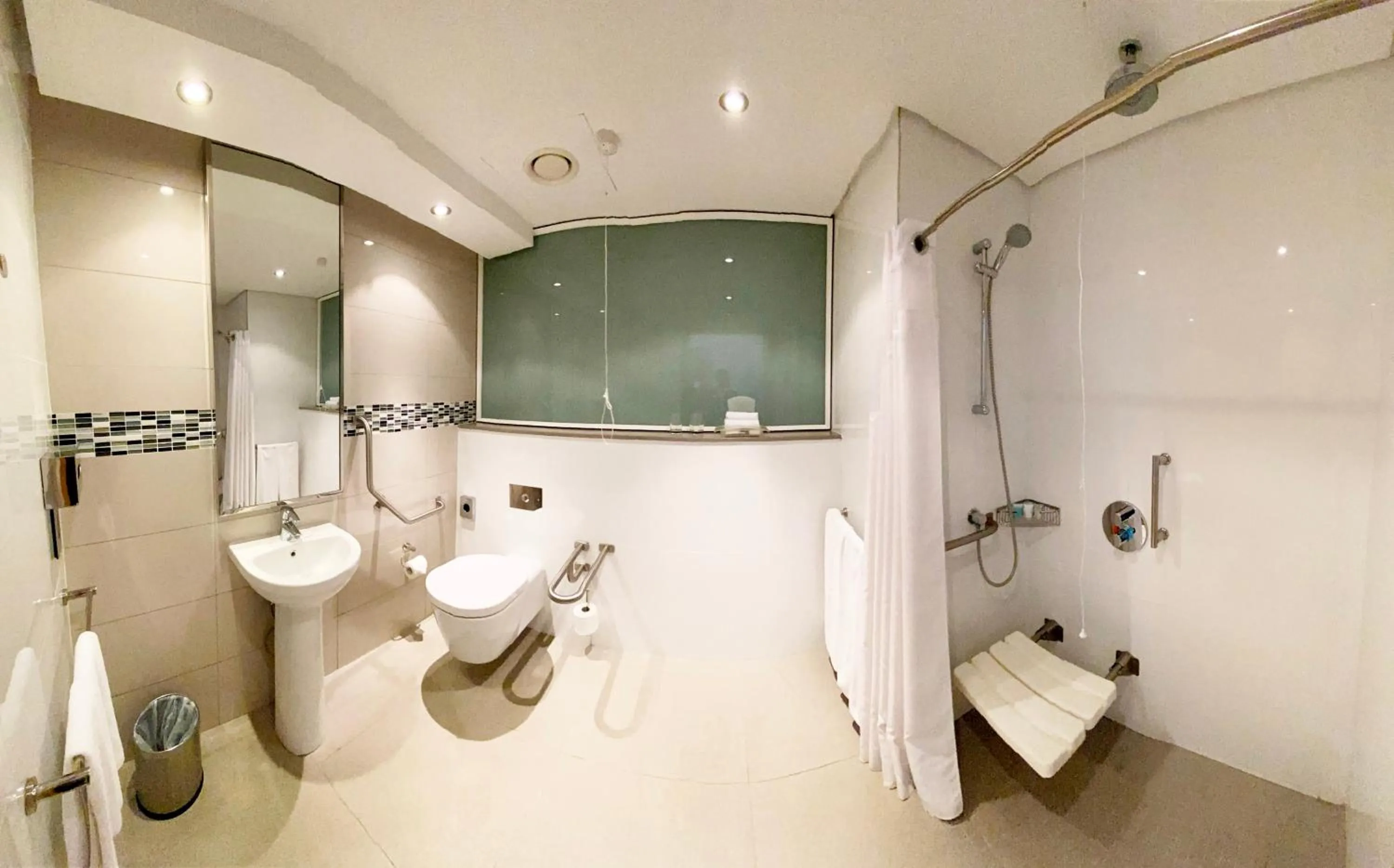 Standard Queen Room - Accessible in Holiday Inn Mauritius Mon Trésor by IHG