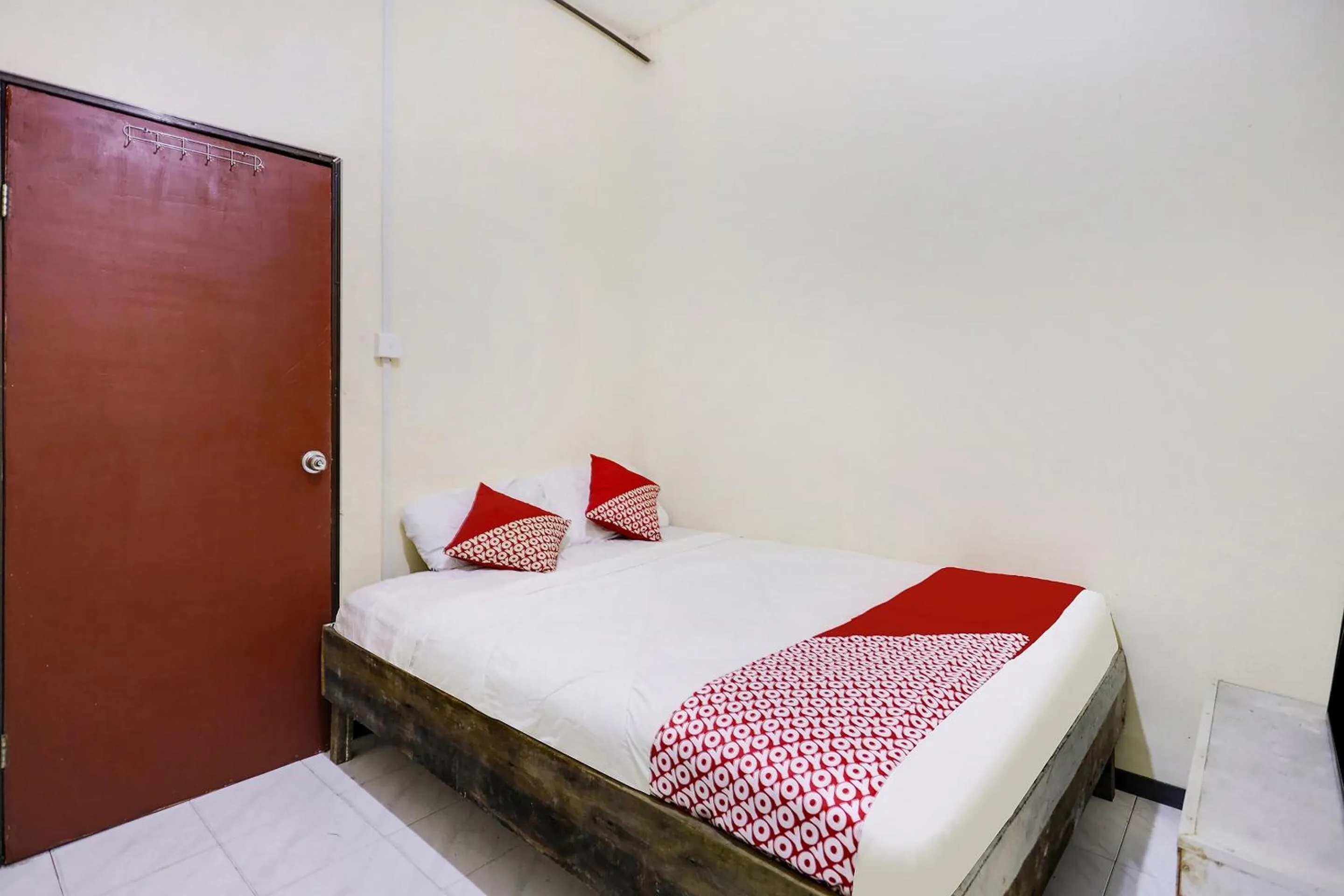 Double Room in Hotel O Ringin Pitu 2 SyariahNearAnugrah Sinar Lautan