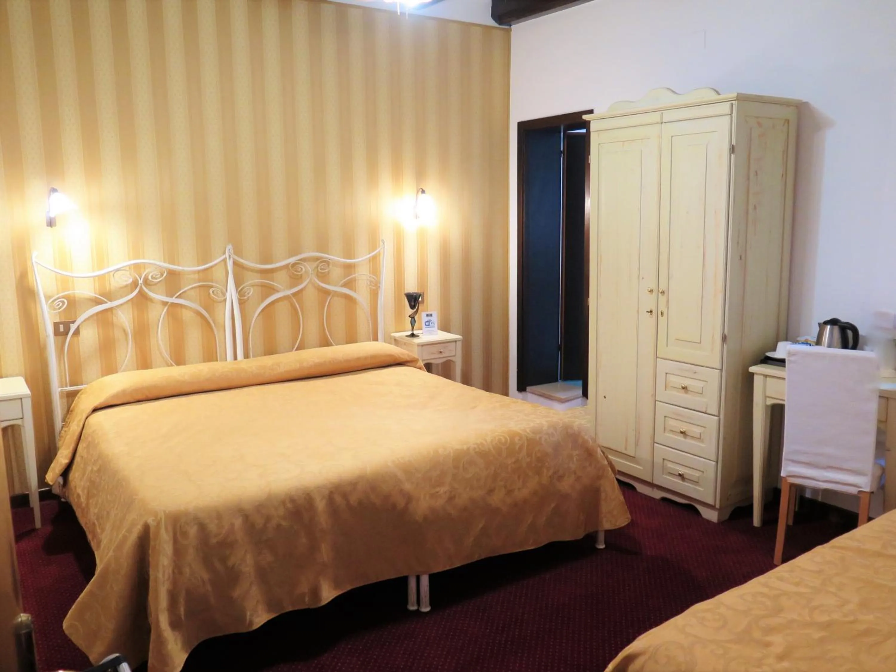 Classic Triple Room in Al Soffiador