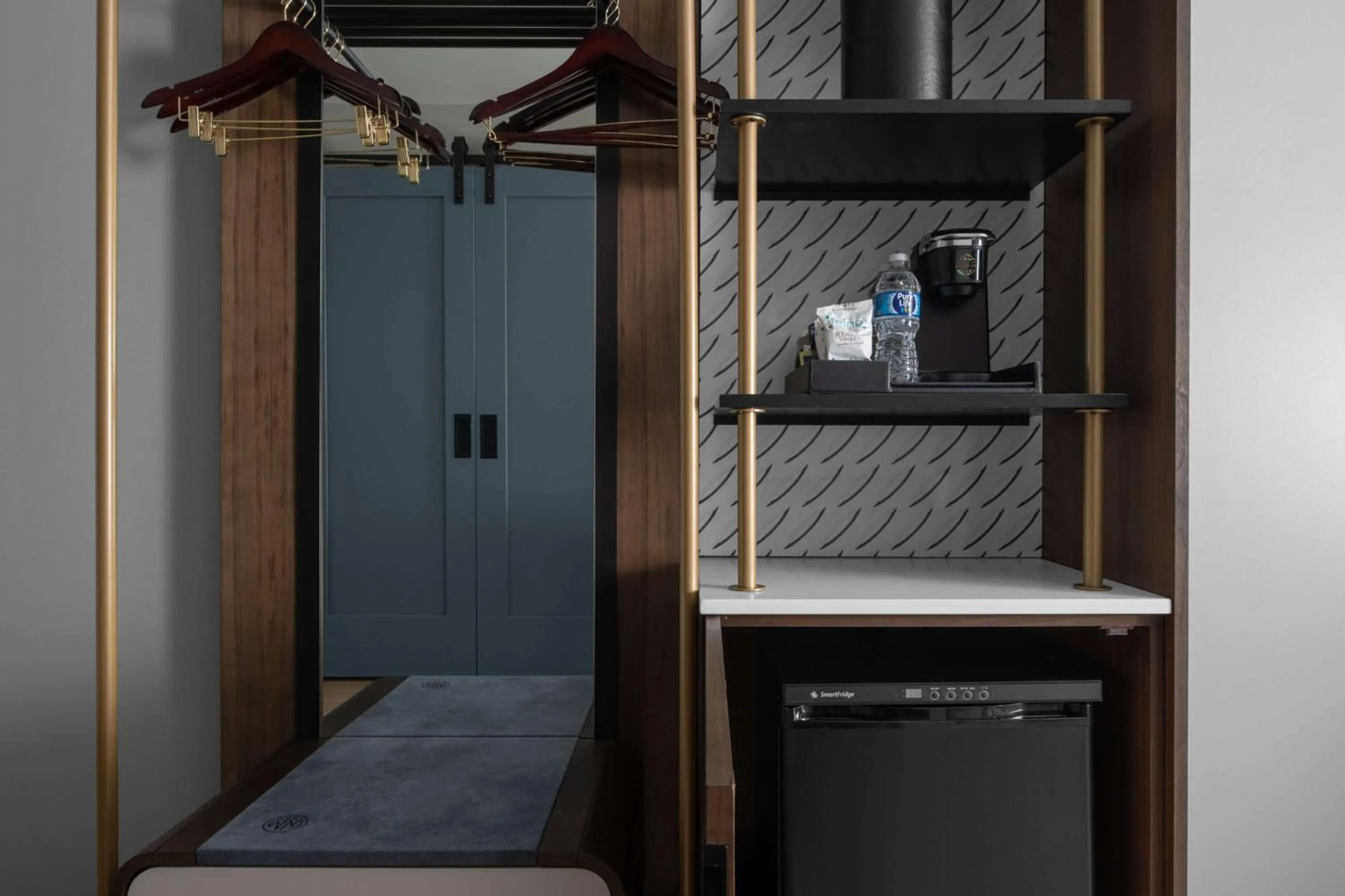 Queen Room with Two Queen Beds - Hearing Access in Hotel West & Main Conshohocken, Tapestry Collection Hilton