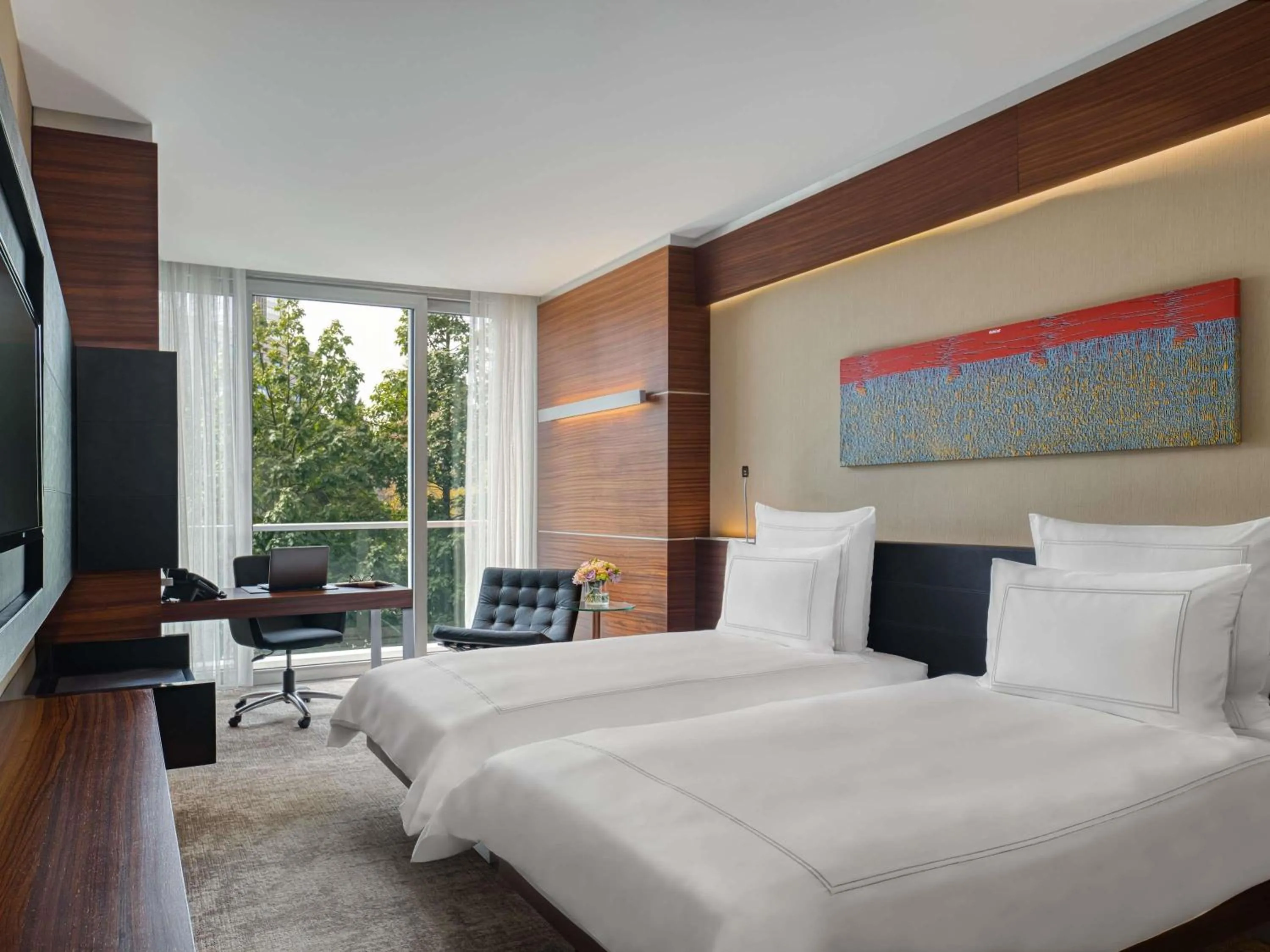 Swiss Advantage Twin Room with City View in Swissotel Buyuk Efes Izmir