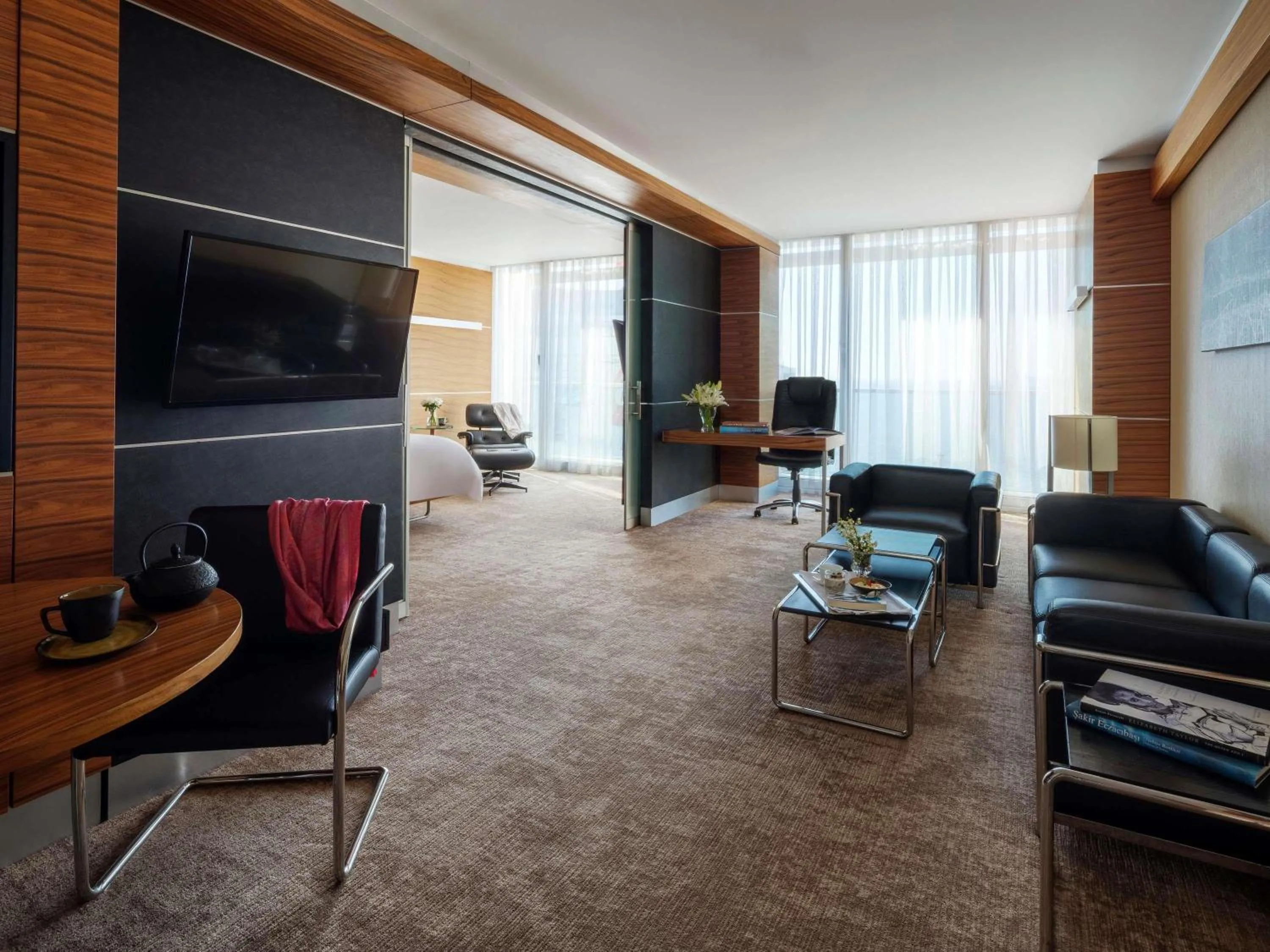 Business Suite with Garden view in Swissotel Buyuk Efes Izmir