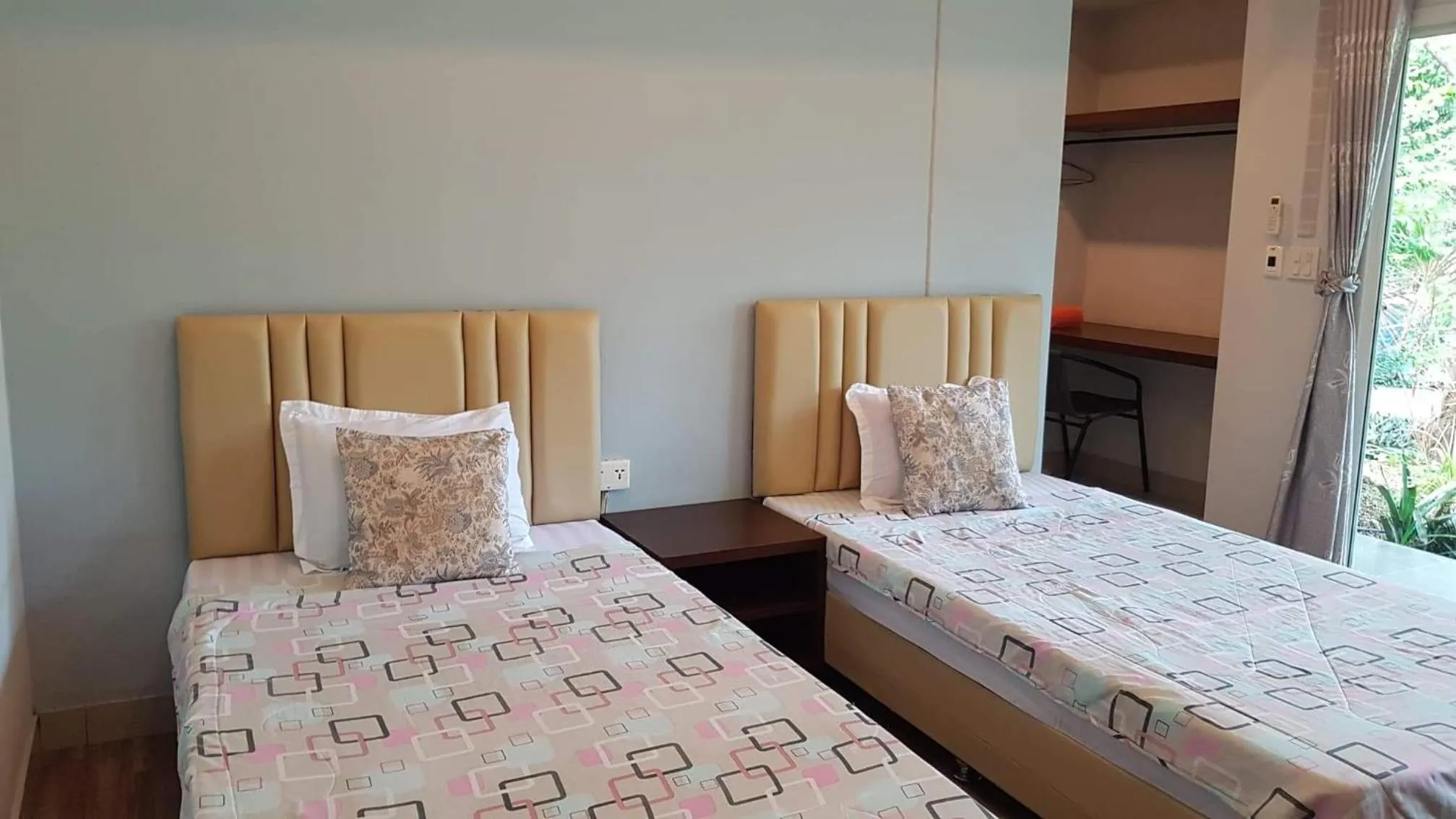 Standard Twin Room in ที รีสอร์ท T Resort Suphanburi