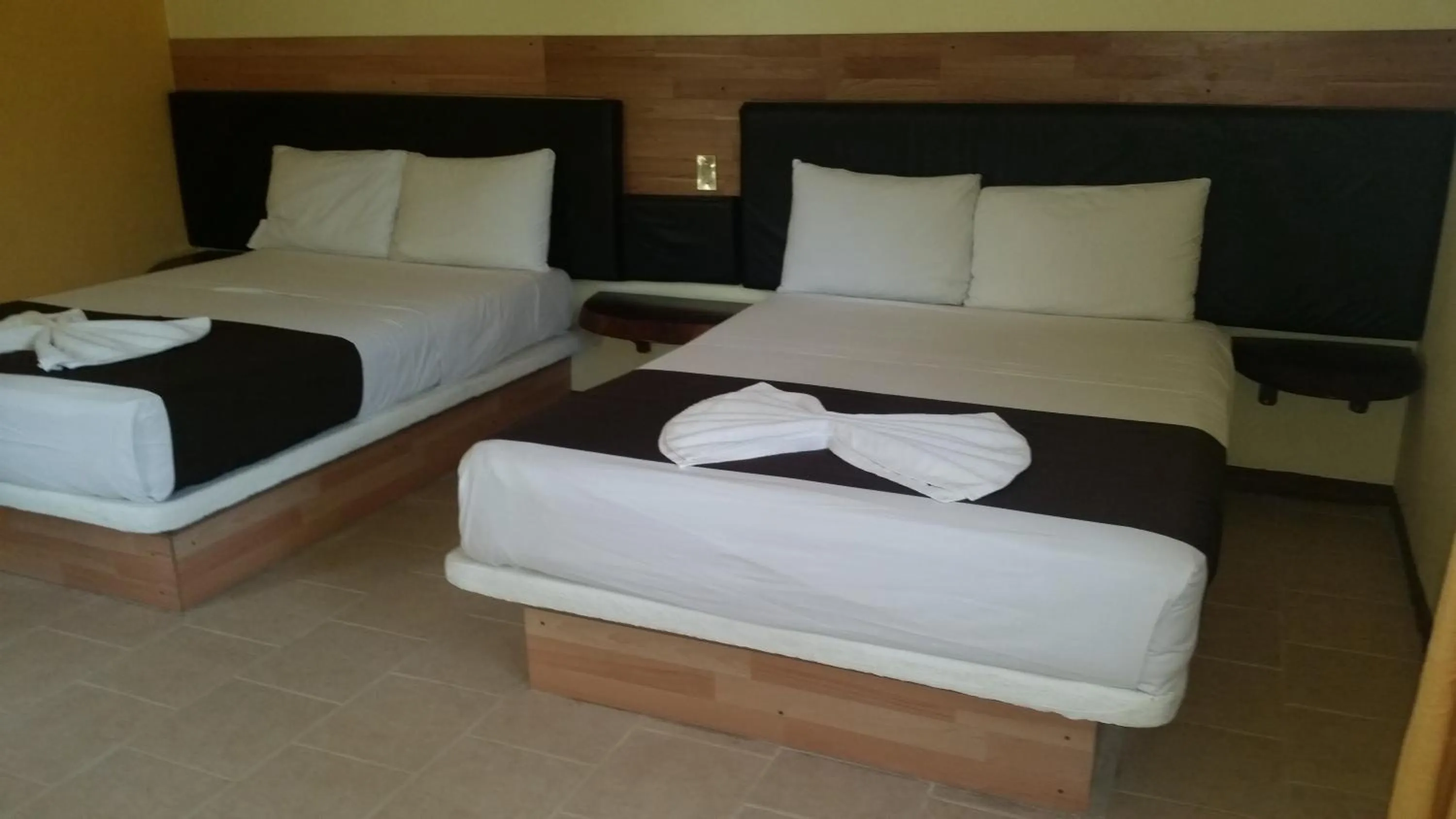 Quadruple Room in Hotel Cañada Internacional