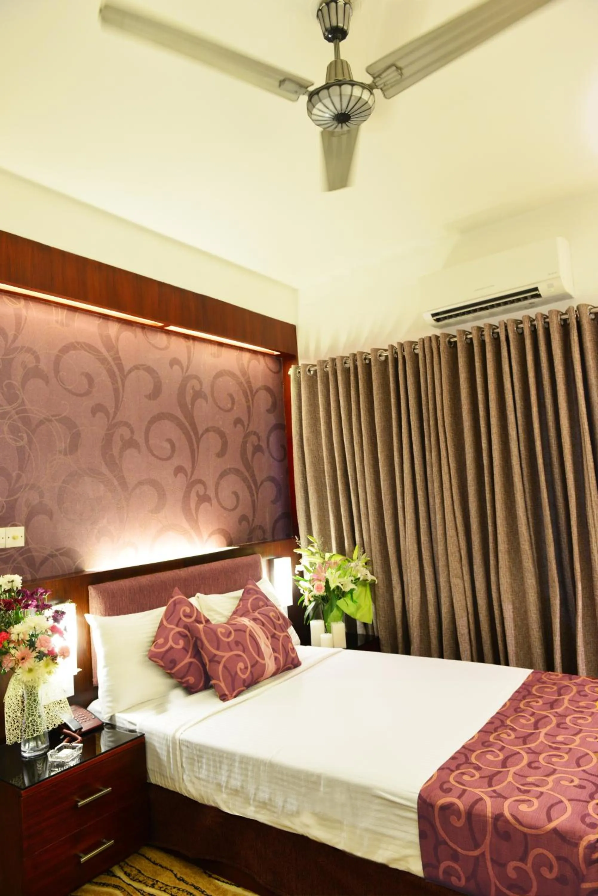 Standard Single Room in Amazon Lilly Lake View Residence