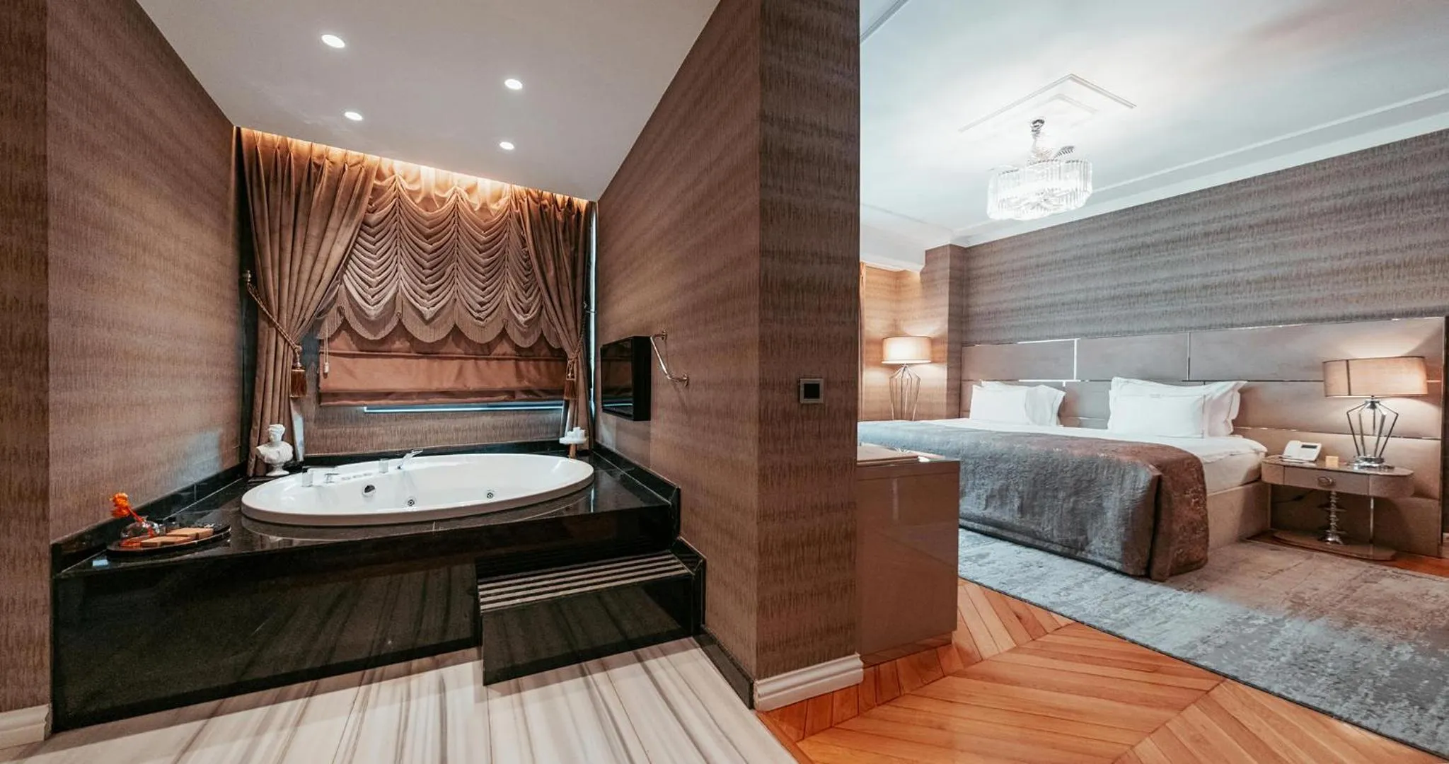 Deluxe Suite with Jacuzzi in Hotel De Reve Galata-Special Class