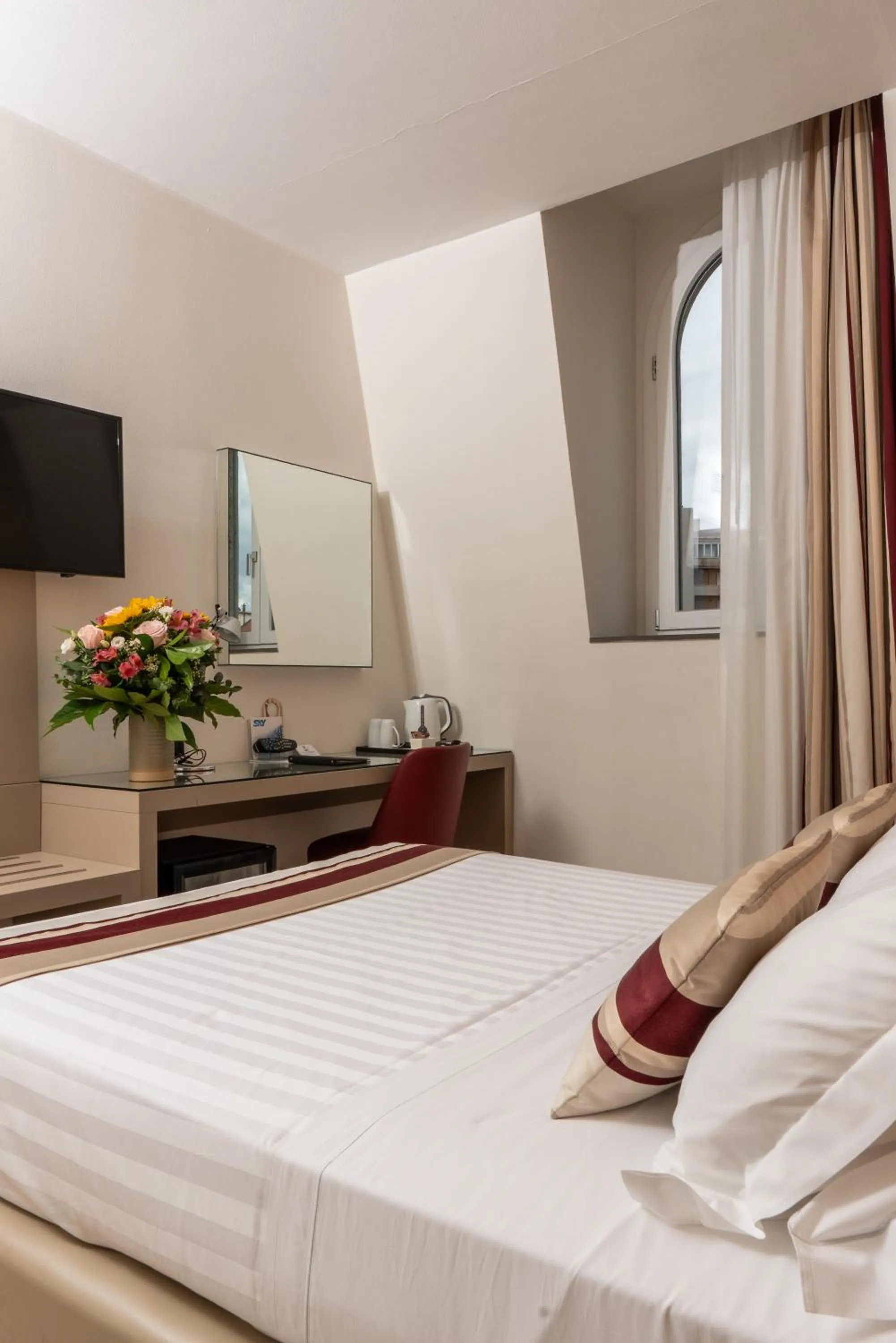 Double or Twin Room in Hotel Royal Falcone