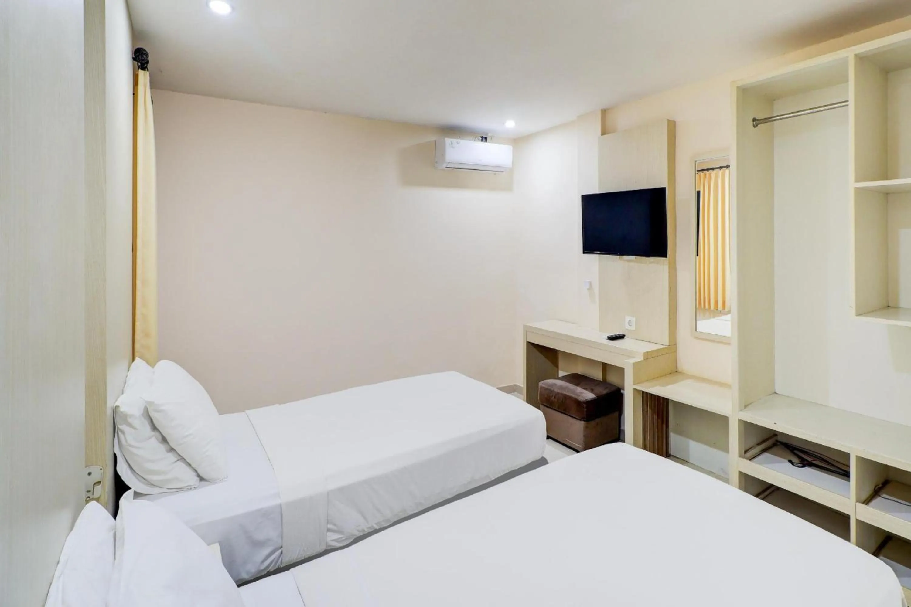 Economy Twin Room in Collection O Near Bajra Sandi Monumen Formerly Grand Pondok Puri Ayu