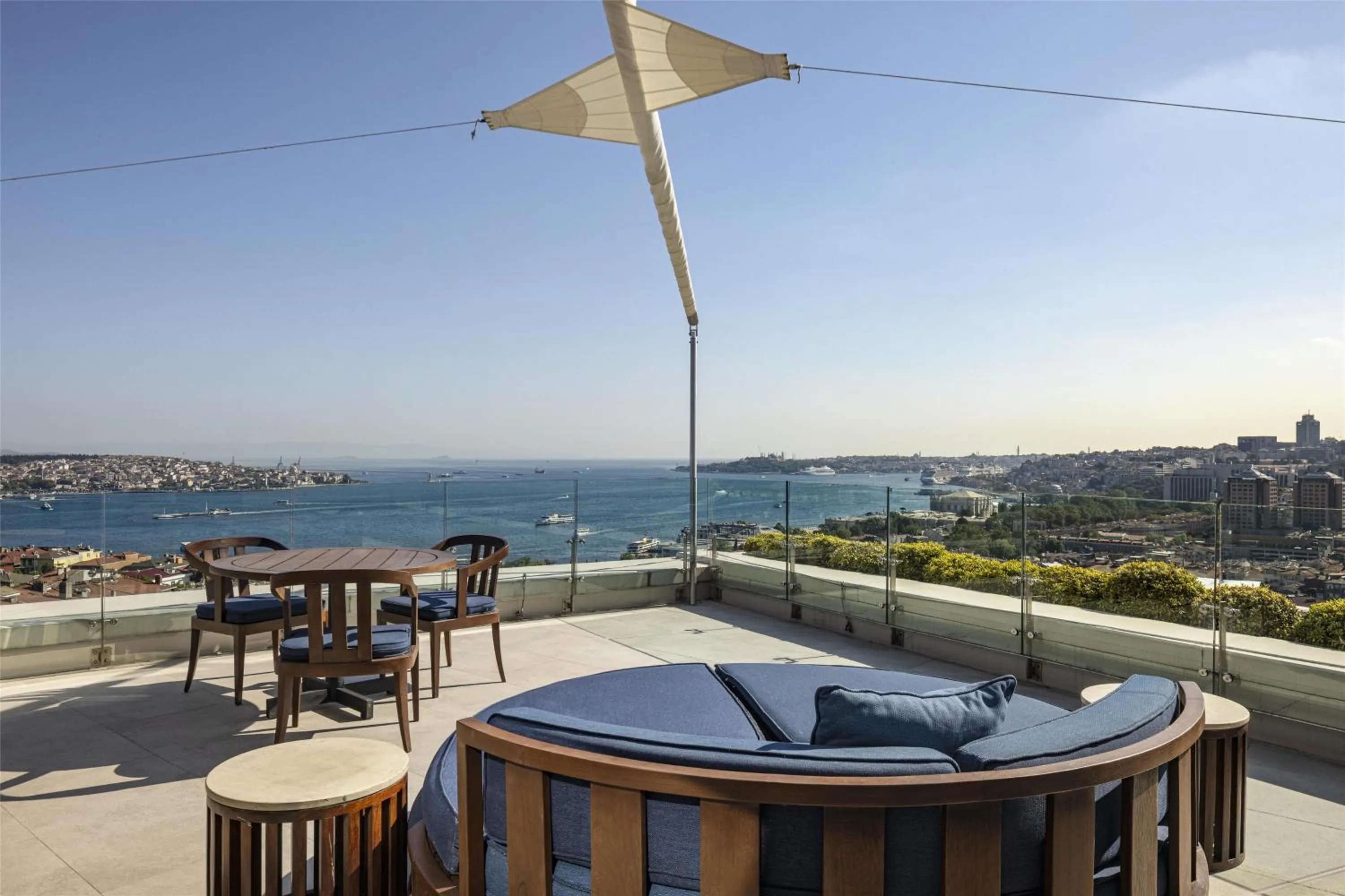 Ambassador Suite - Lounge Access in Conrad Istanbul Bosphorus