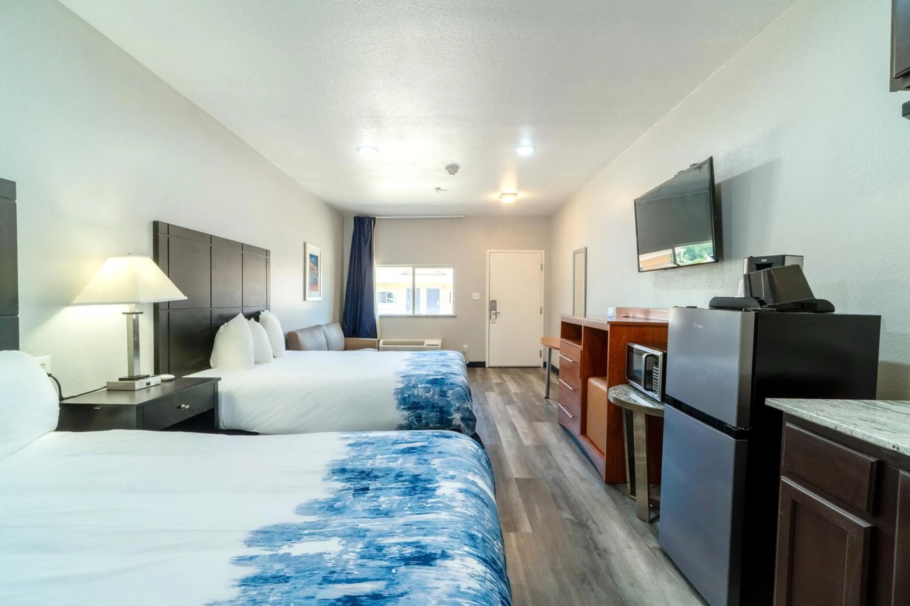 2 Queen Beds, Kitchenette with Sofa Sleeper, Non-Smoking in Atria Extended Stays By OYO Jourdanton