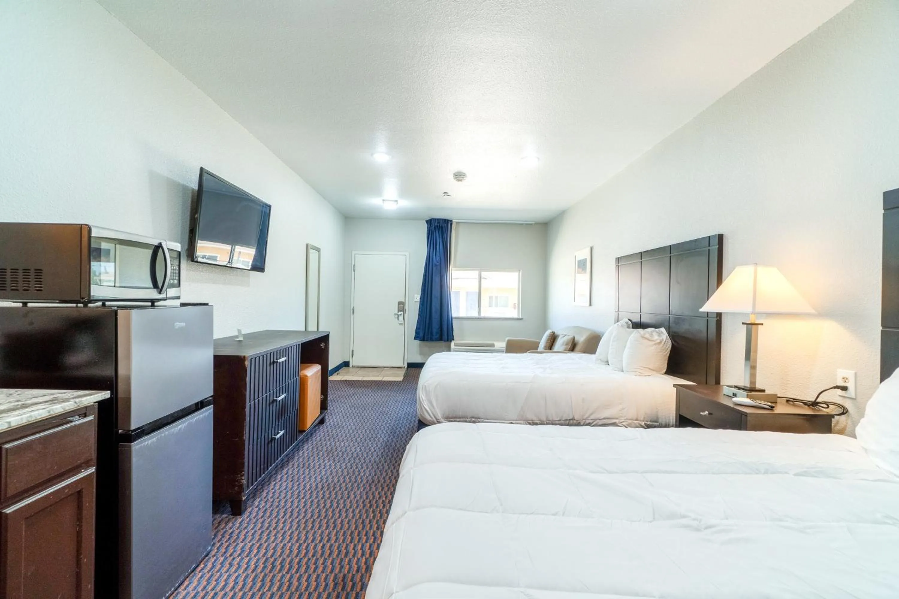 2 Queen Beds with Kitchenette Non-Smoking in Atria Extended Stays By OYO Jourdanton