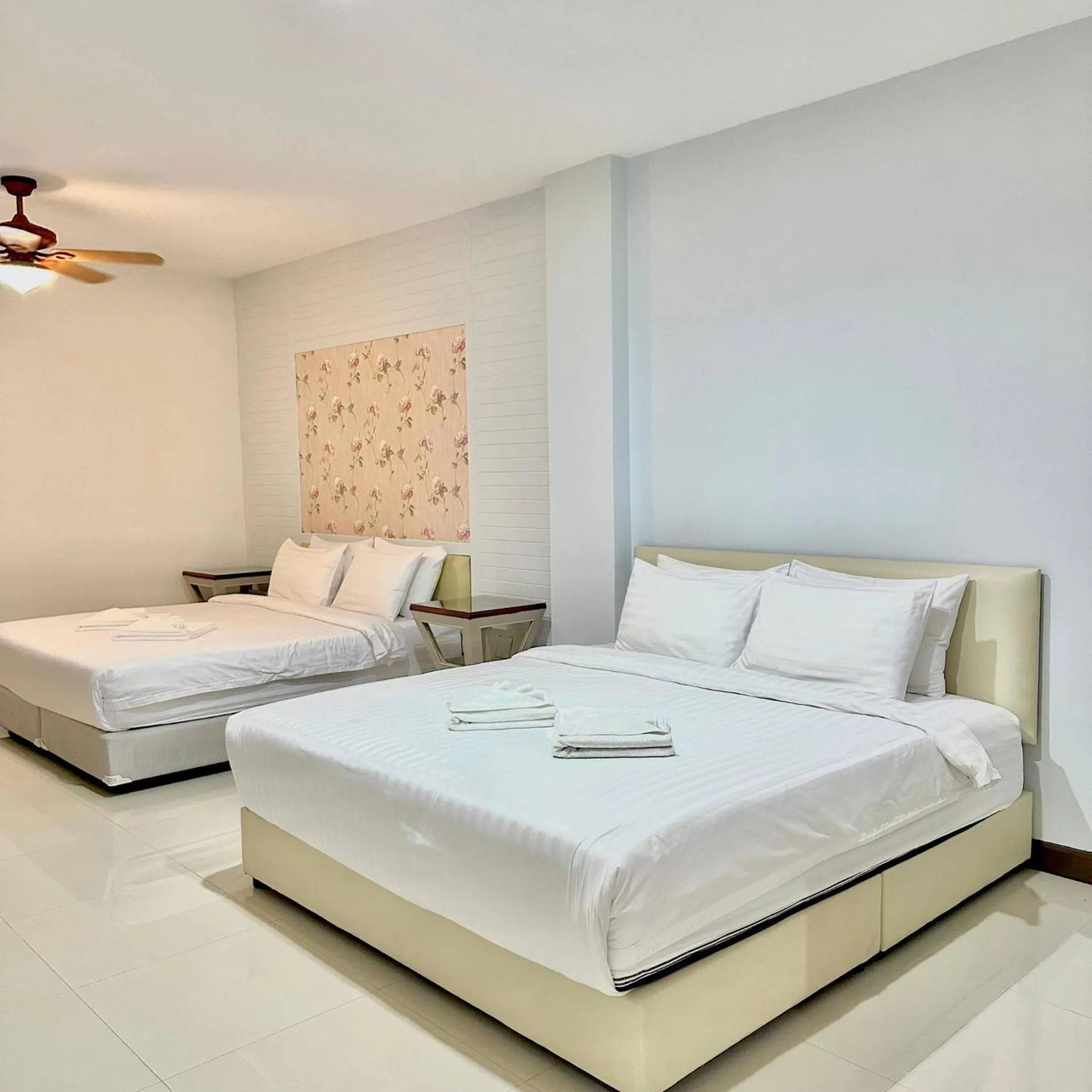 Family Room in J STAR