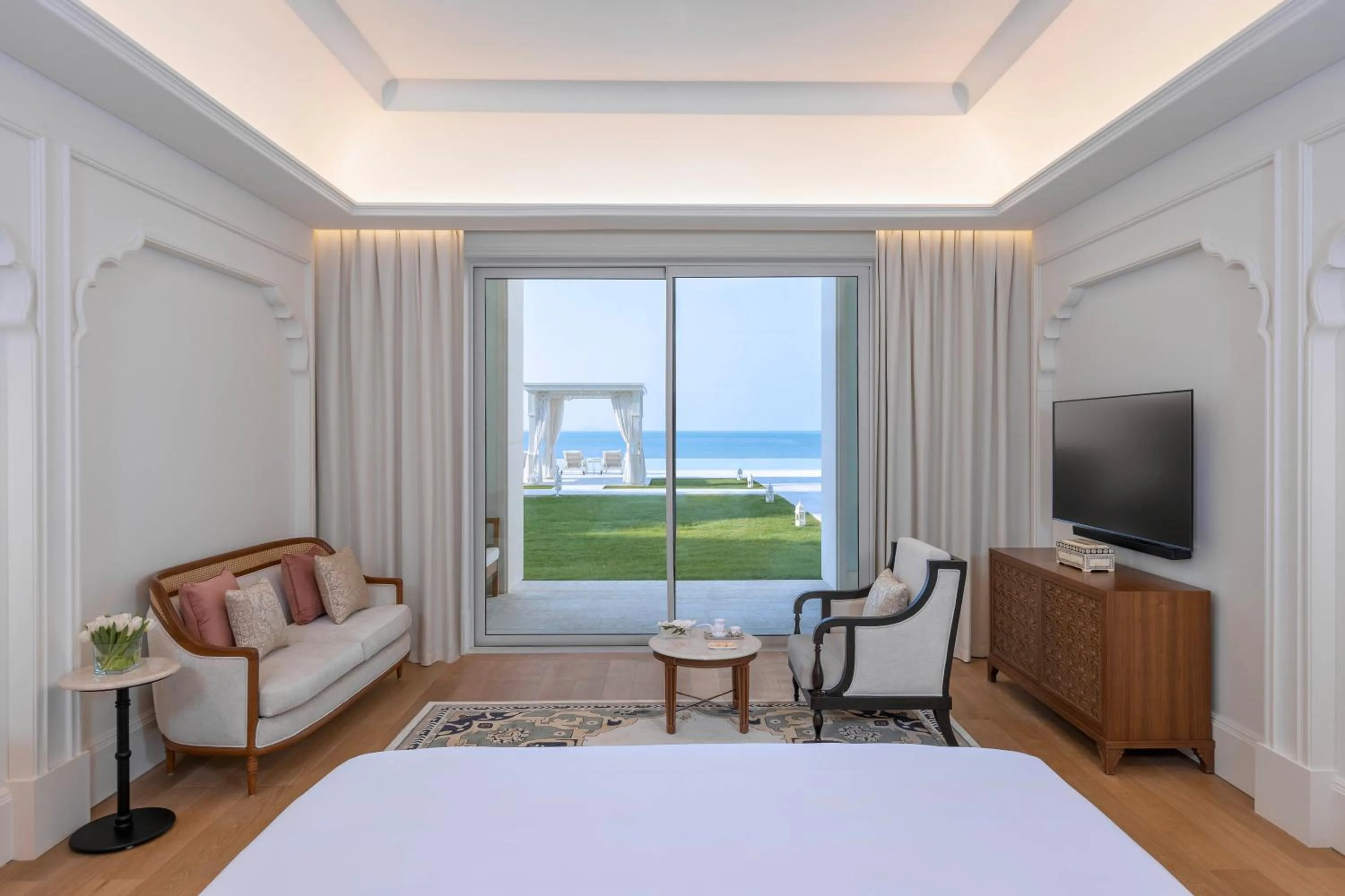 Deluxe Double Room with Balcony and Sea View in The Chedi Katara Hotel & Resort