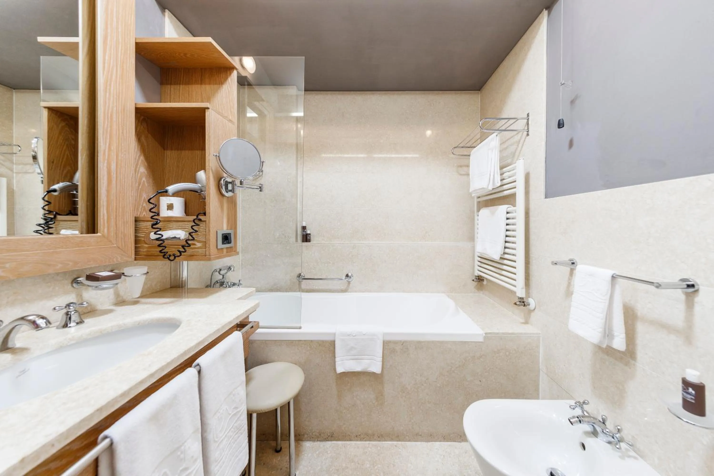 Deluxe Triple Room in Hotel Spinale