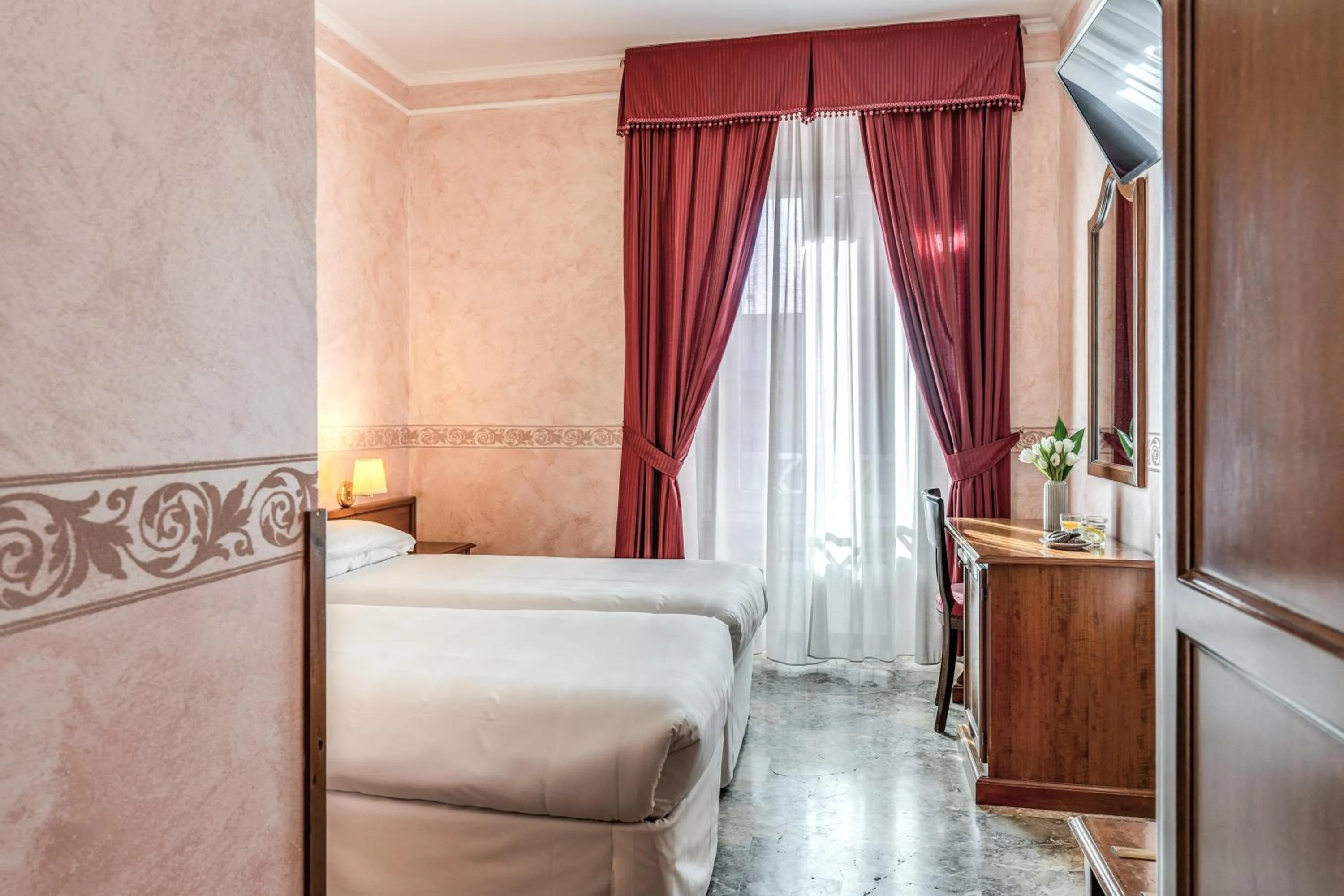 Superior Double or Twin Room in Hotel Orazia