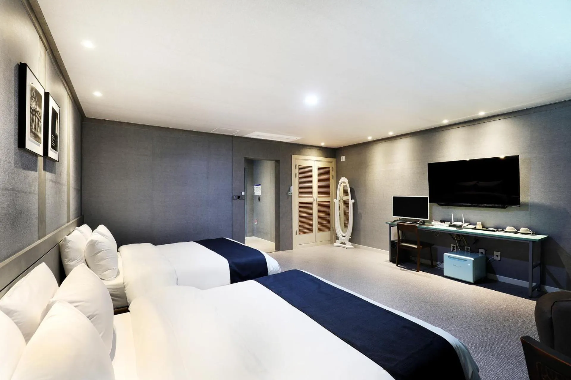 Superior Twin Room in Buan Tourist Hotel