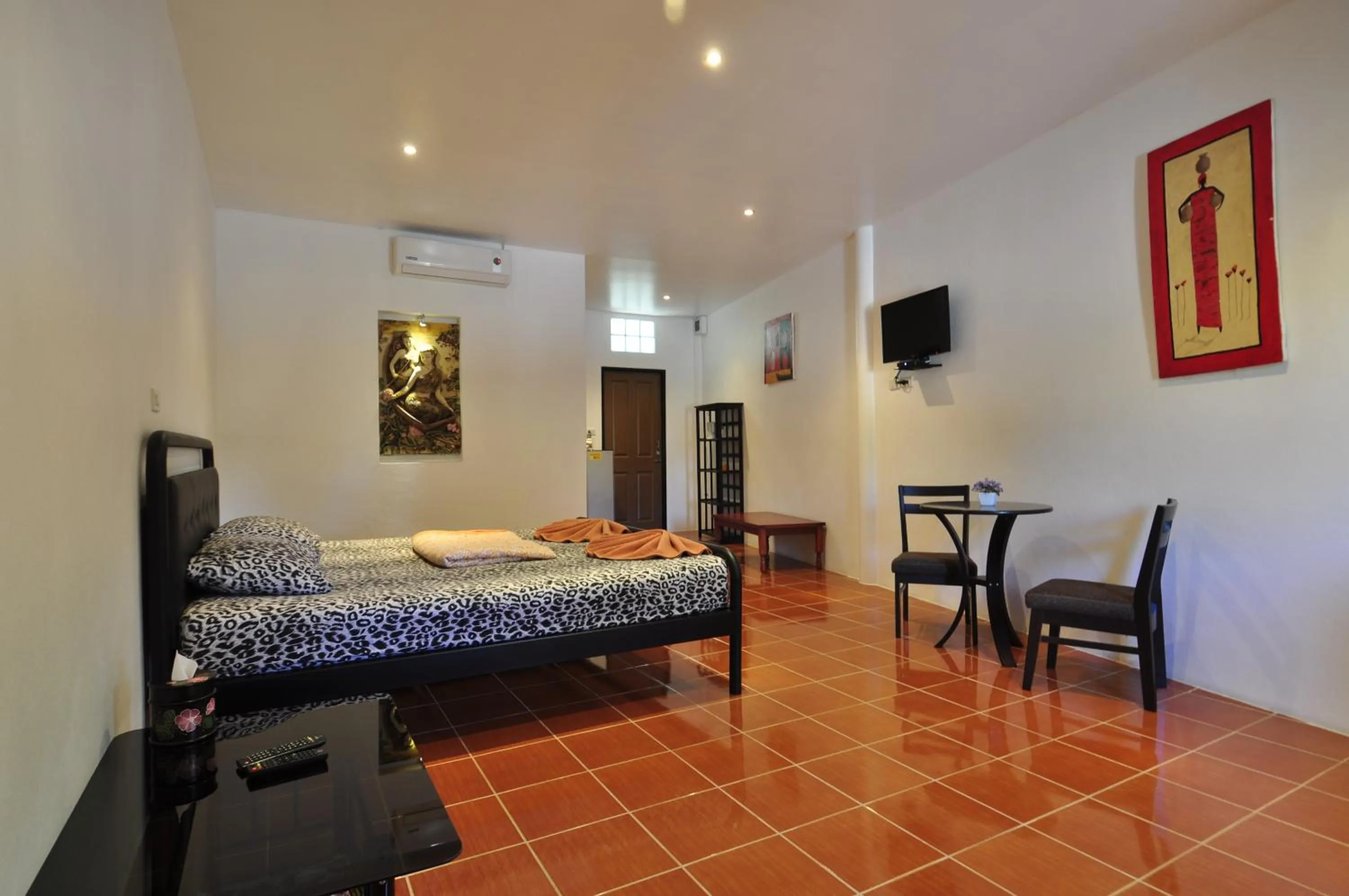 Deluxe King or Queen Room in Kevin Resort