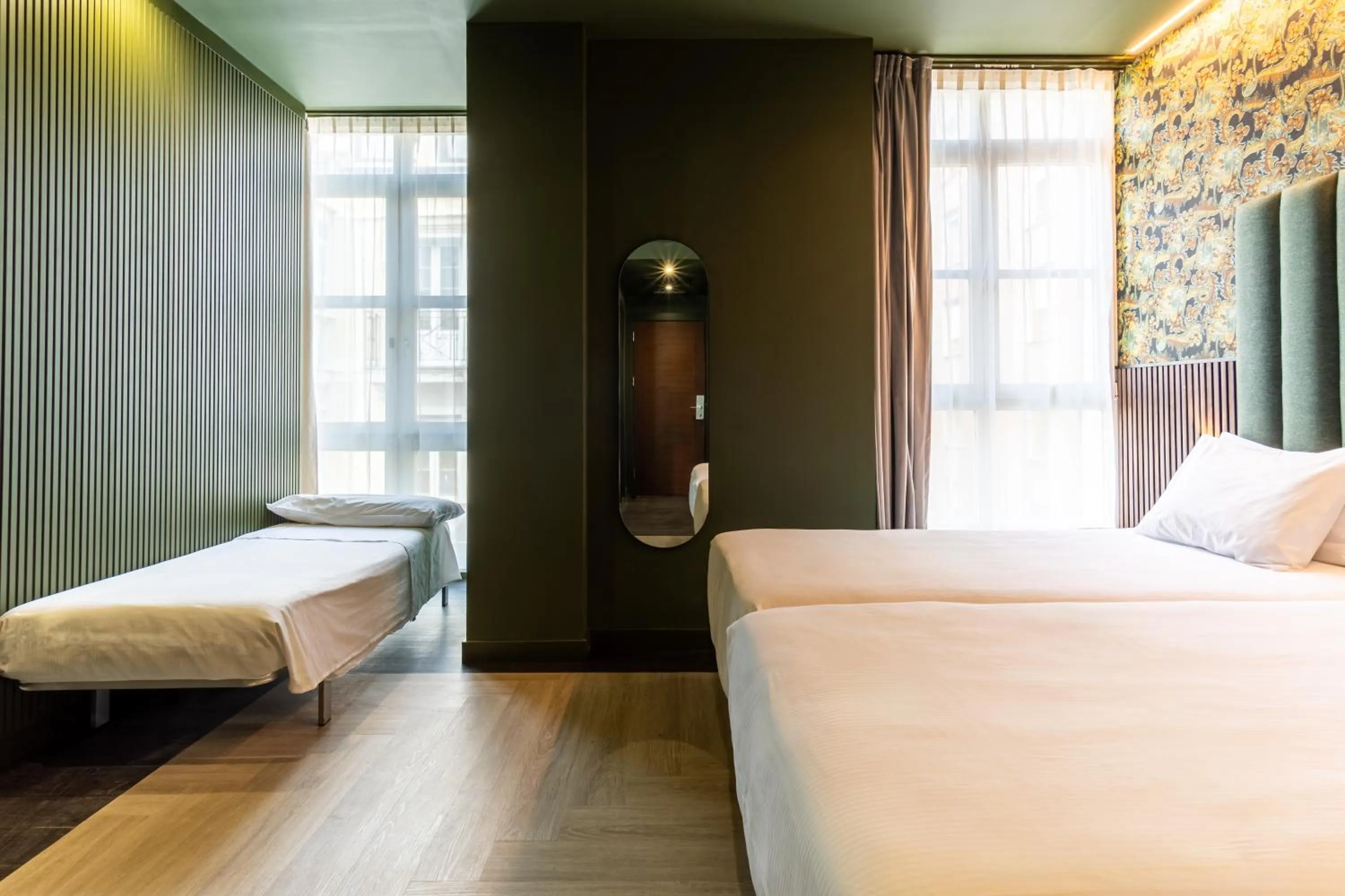 Triple Room in Abba Santander