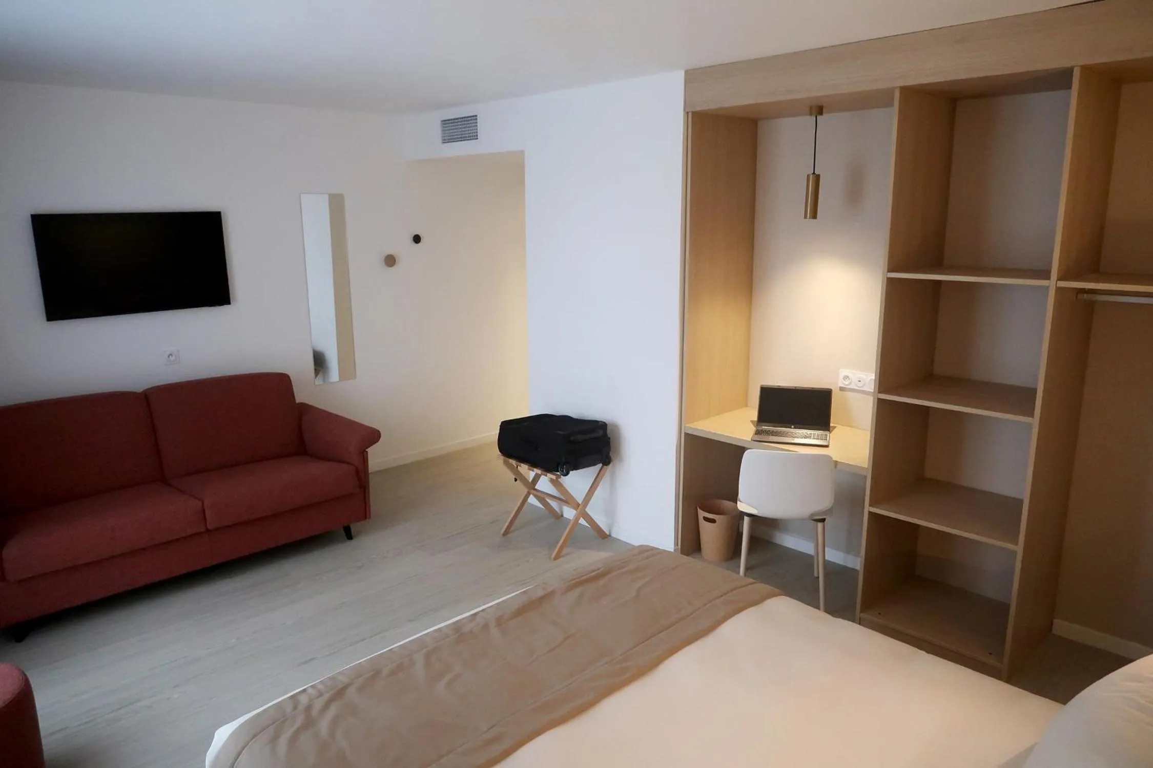 Triple Room - Disability Access in COURRIER SUD