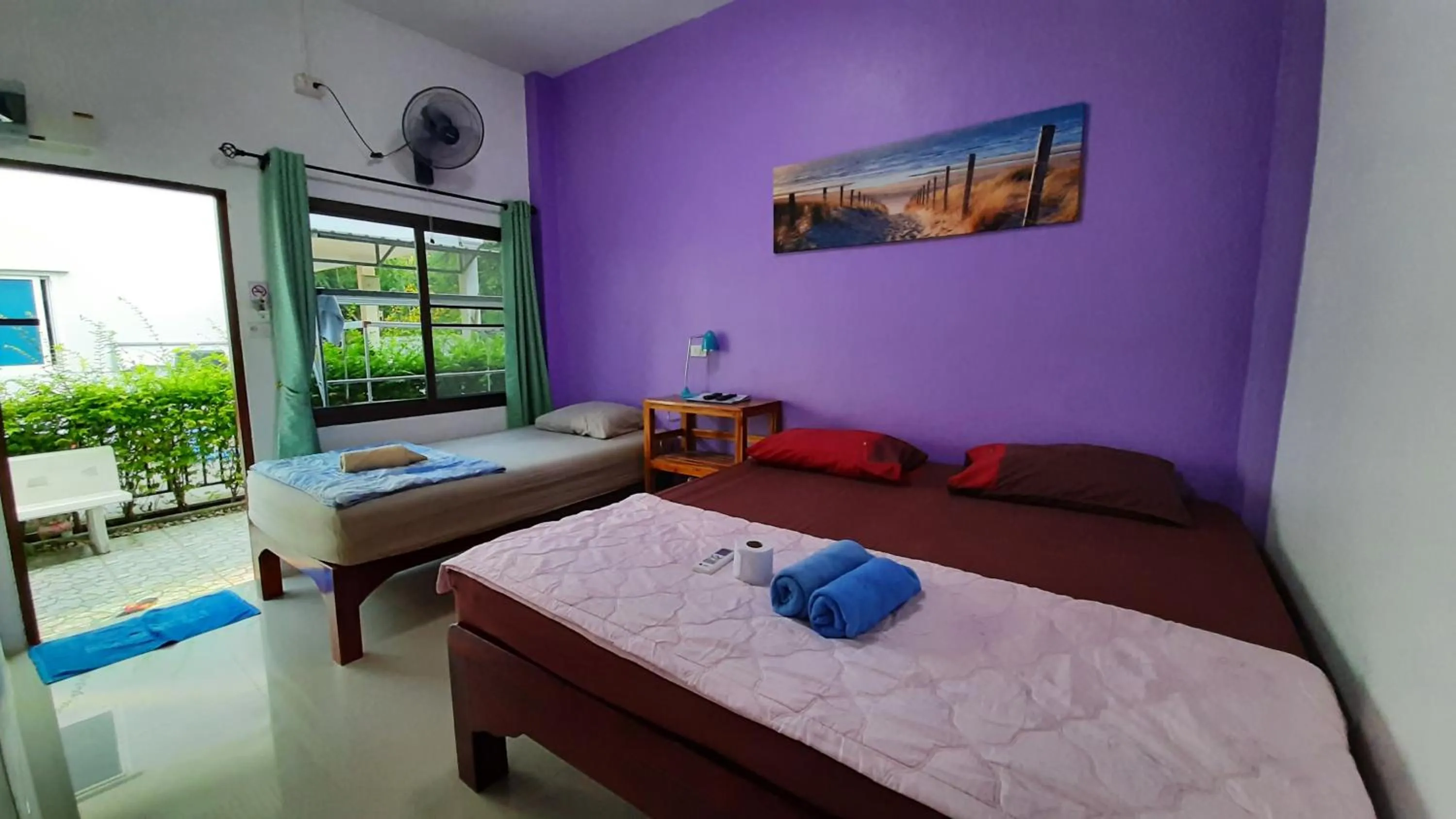 Deluxe Triple Room in Runa Runa The Best Samed Island