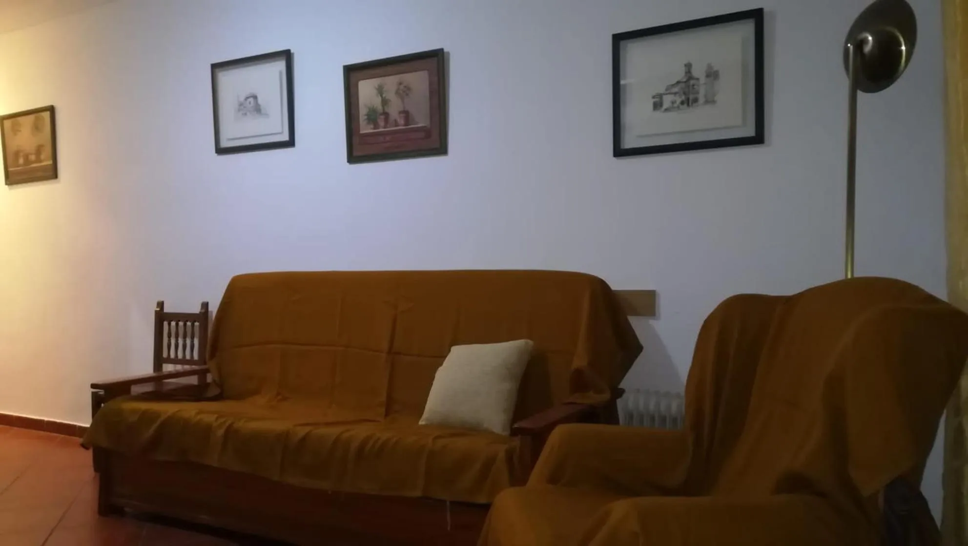 Quadruple Room with Private Bathroom in Hostal Colon Antequera